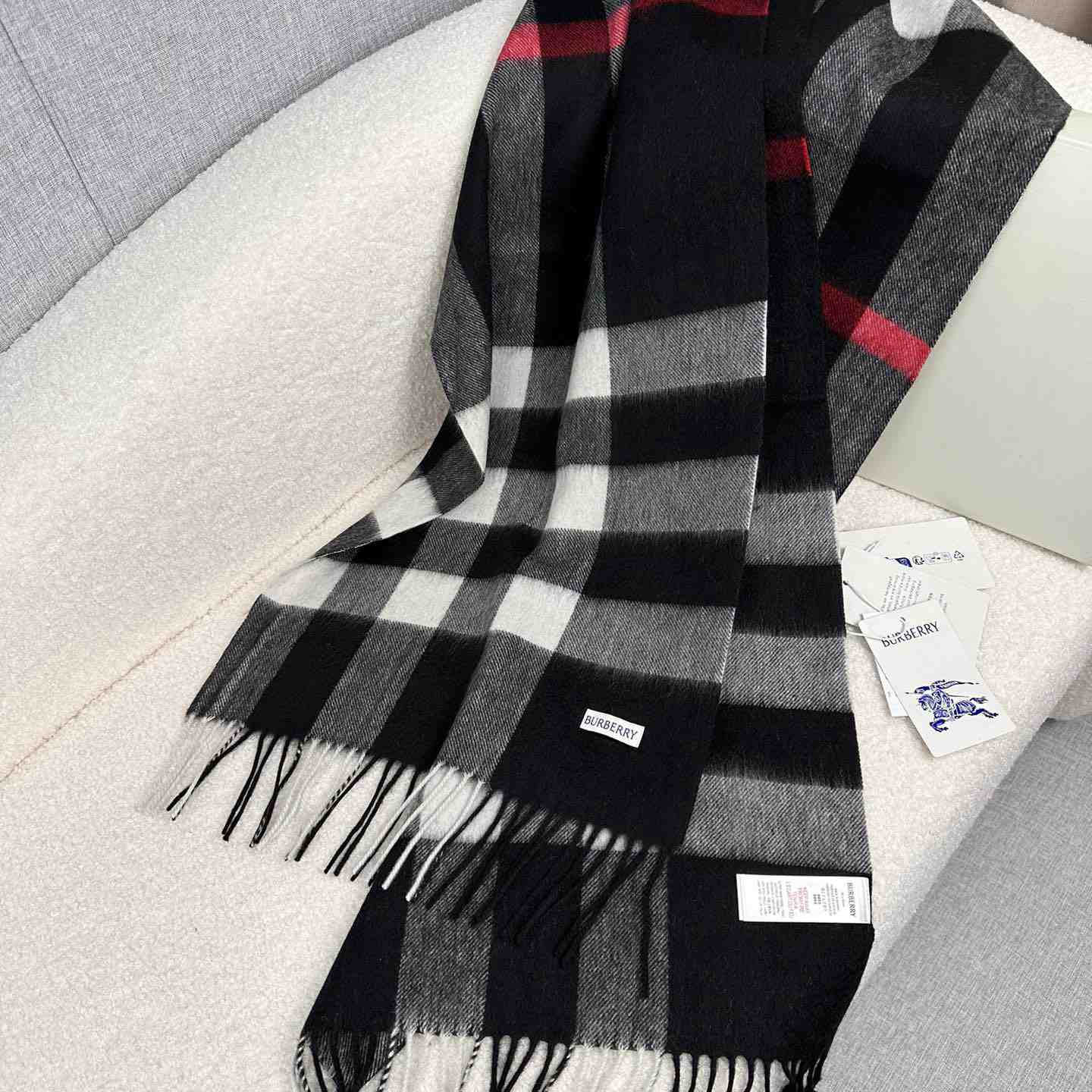 Burberry Scarf   180*40cm - EUR FASHION