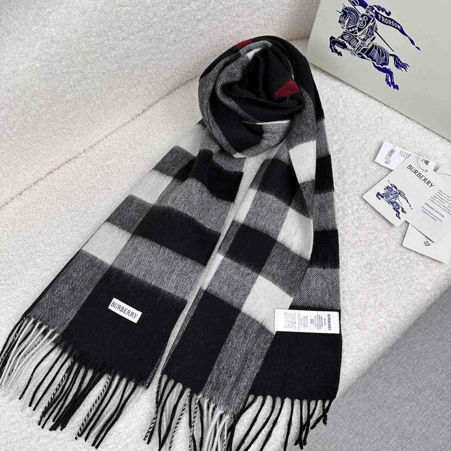 Burberry Scarf   180*40cm - EUR FASHION