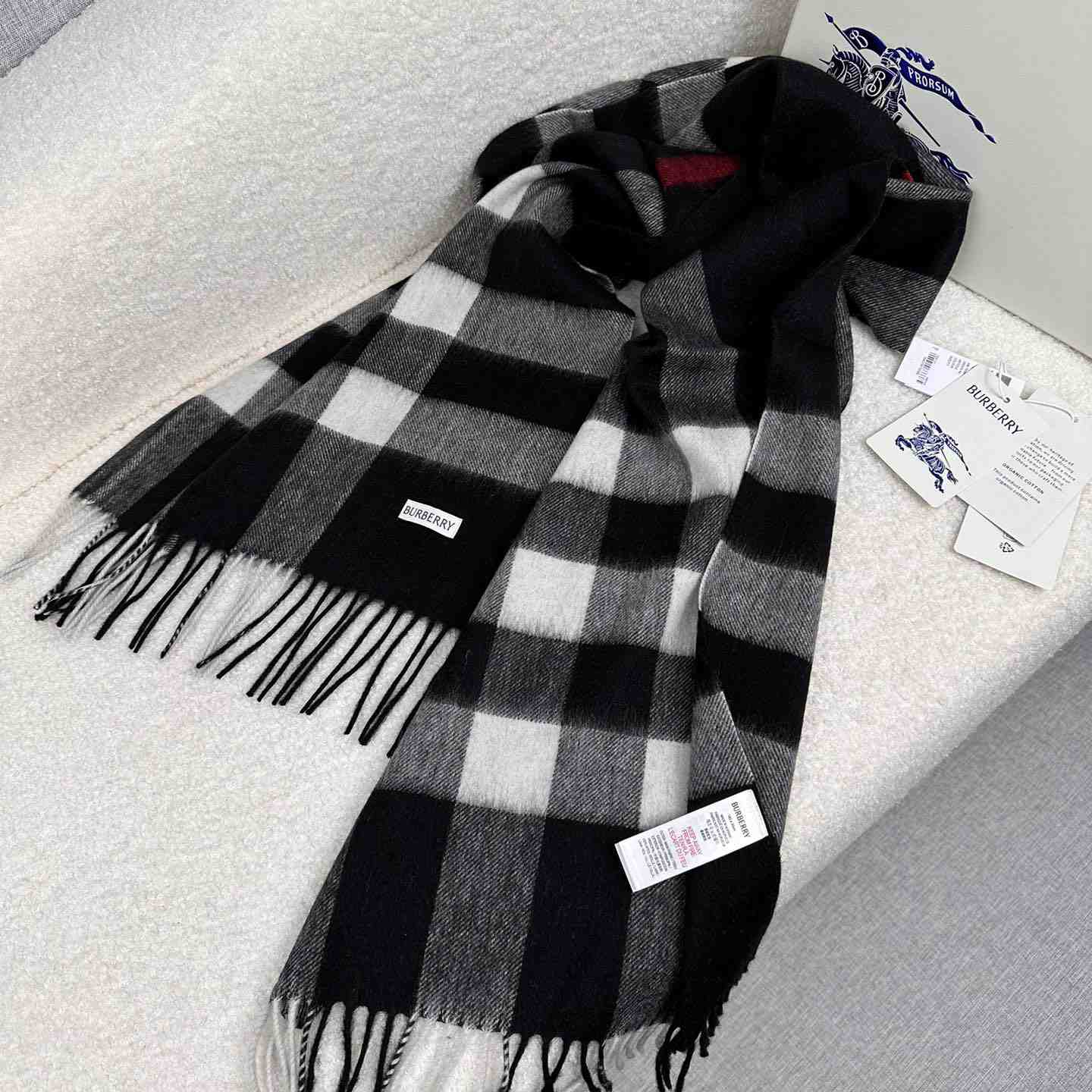 Burberry Scarf   180*40cm - EUR FASHION