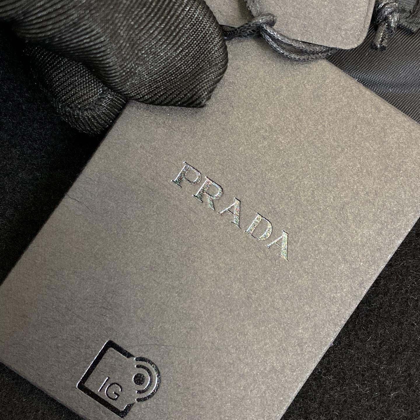 Prada Tracksuit  - EUR FASHION