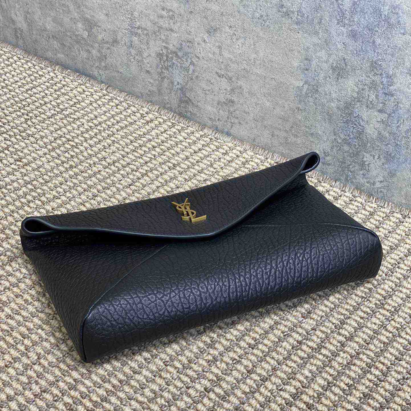 Saint Laurent Cassandre Large Envelope Pouch In Lambskin - EUR FASHION