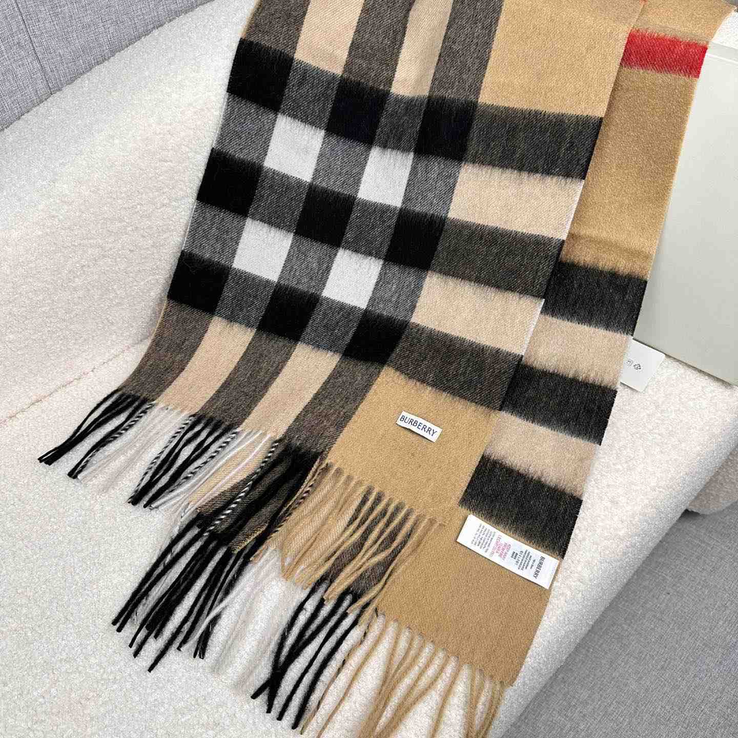 Burberry Scarf   180*40cm - EUR FASHION