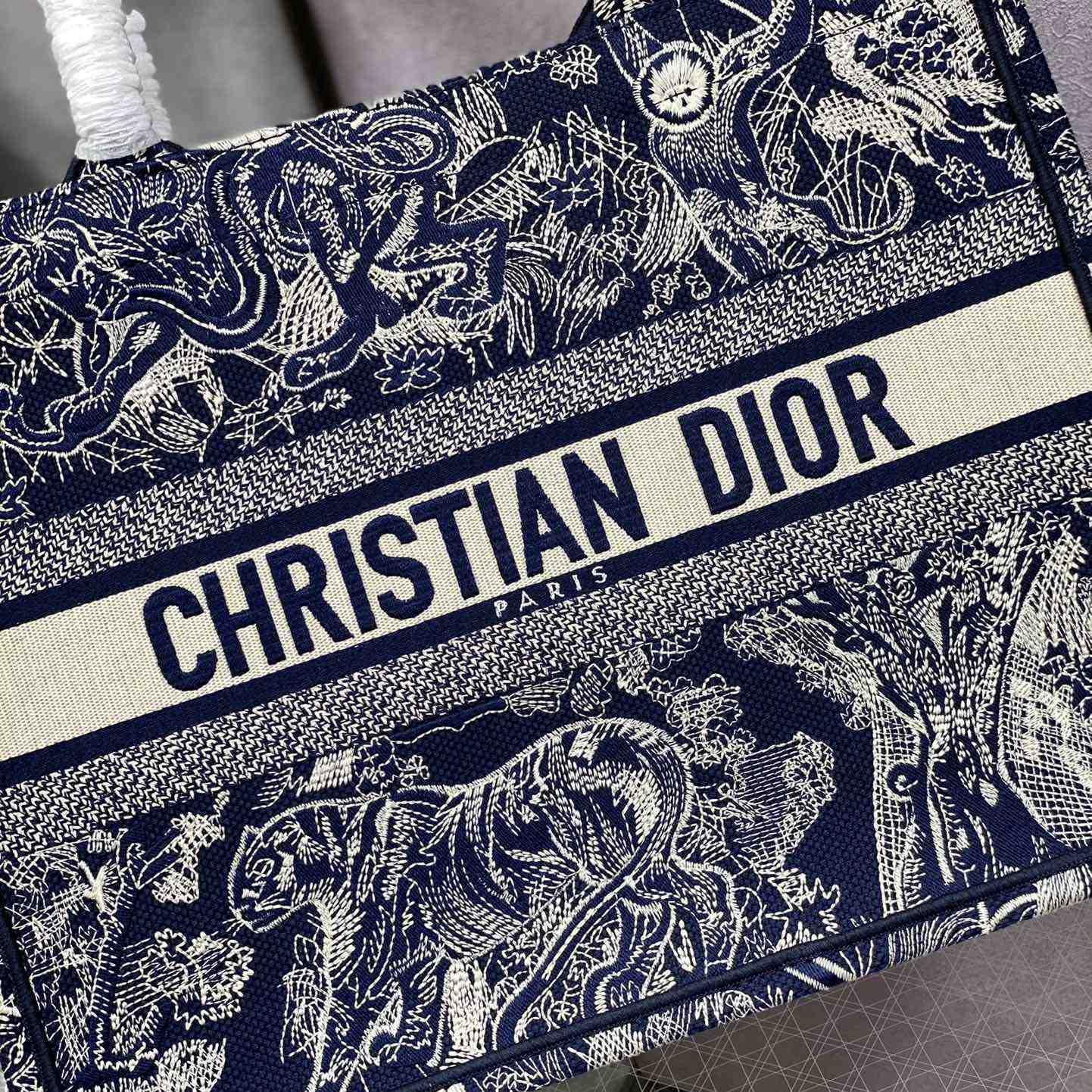 Dior Medium Dior Book Tote  - EUR FASHION