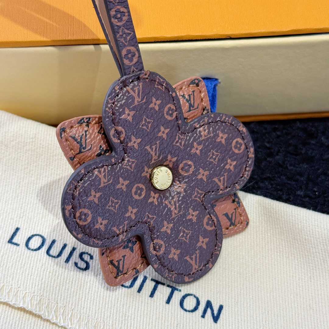 Louis Vuitton My Monogram Layers Bag Charm  M02136 - EUR FASHION