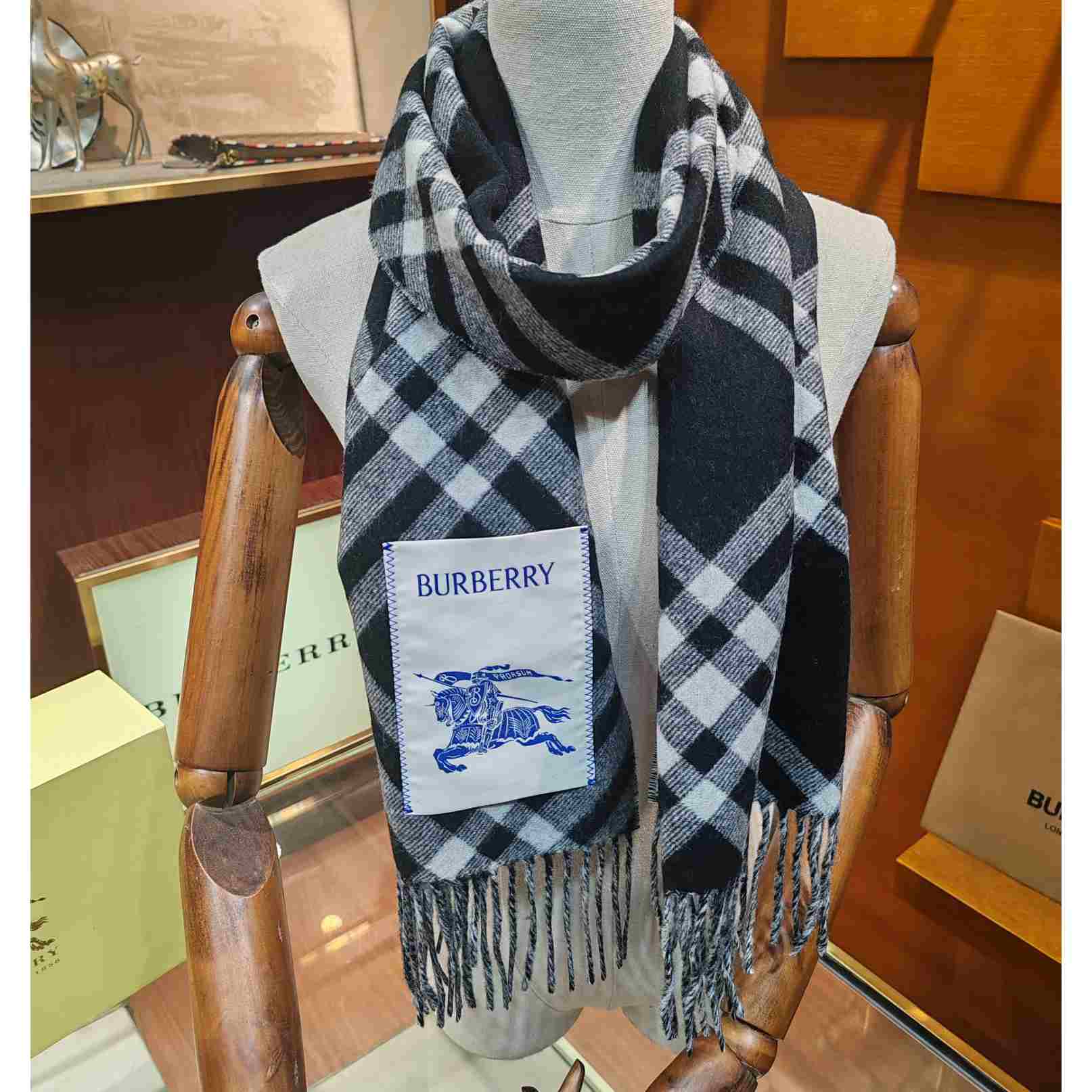 Burberry Check Cashmere Scarf - EUR FASHION