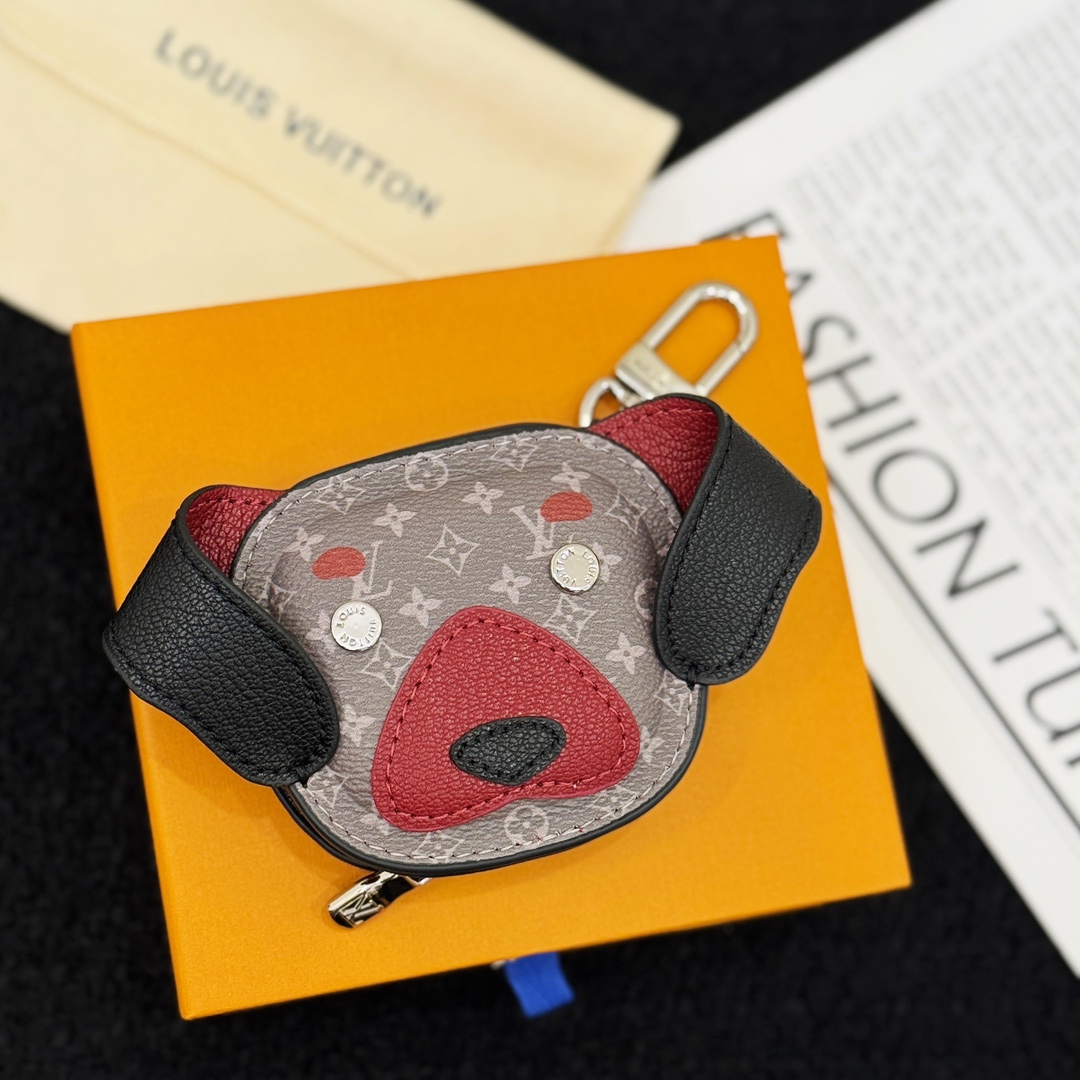 Louis Vuitton 57th Street NYC LV Dog Bag Charm   - EUR FASHION