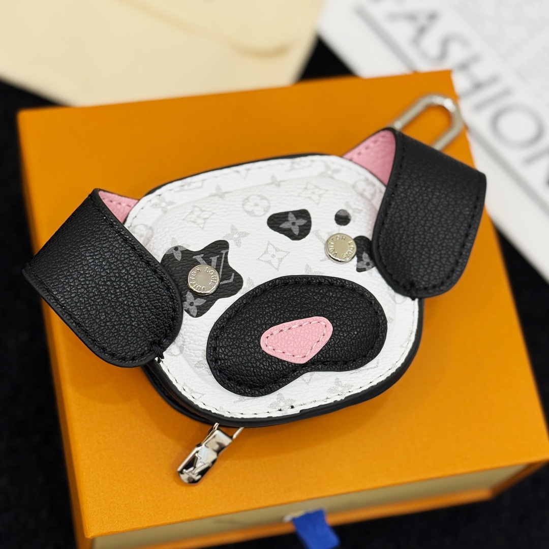 Louis Vuitton 57th Street NYC LV Dog Bag Charm  M02272 - EUR FASHION