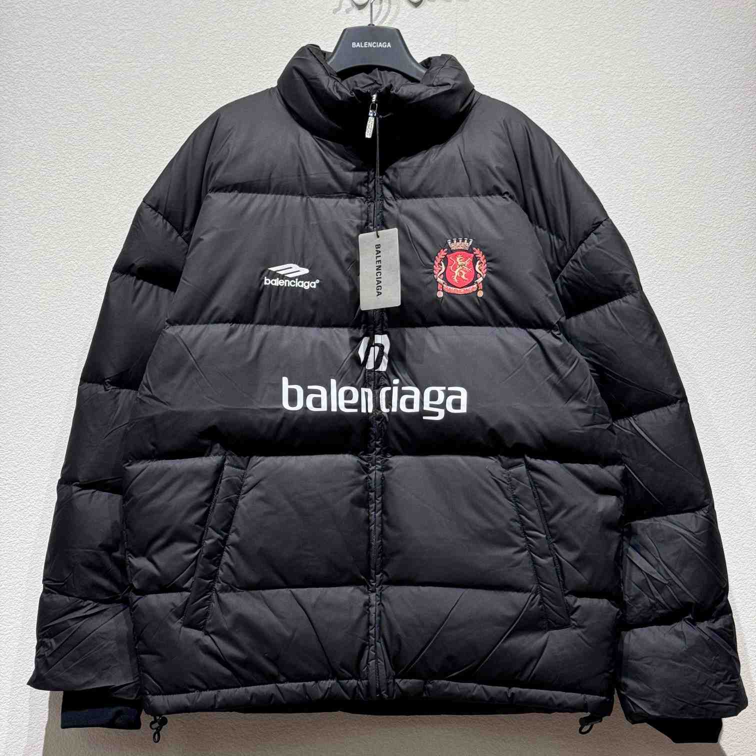 Balenciaga Soccer Oversized Puffer Jacket - EUR FASHION