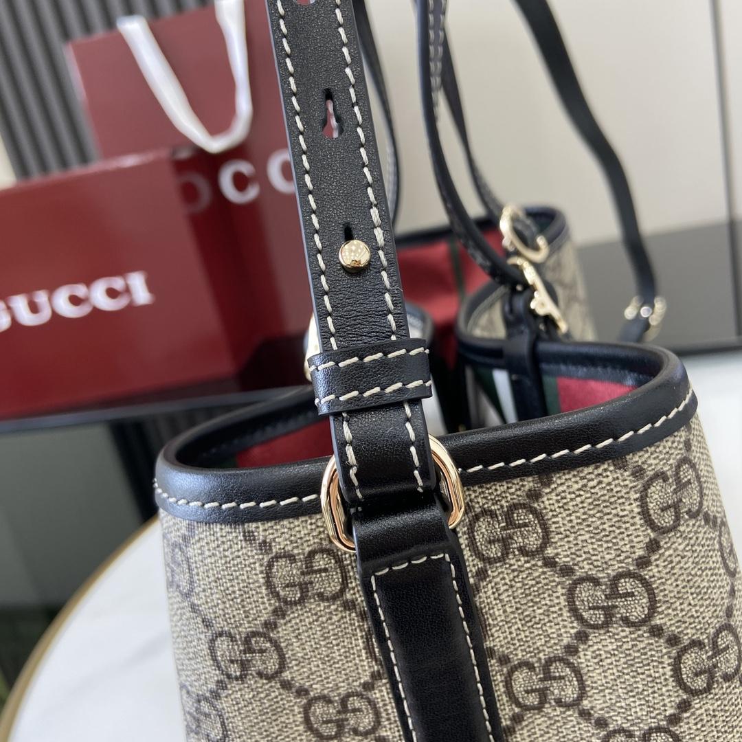 Gucci GG Emblem Small Tote Bag - EUR FASHION