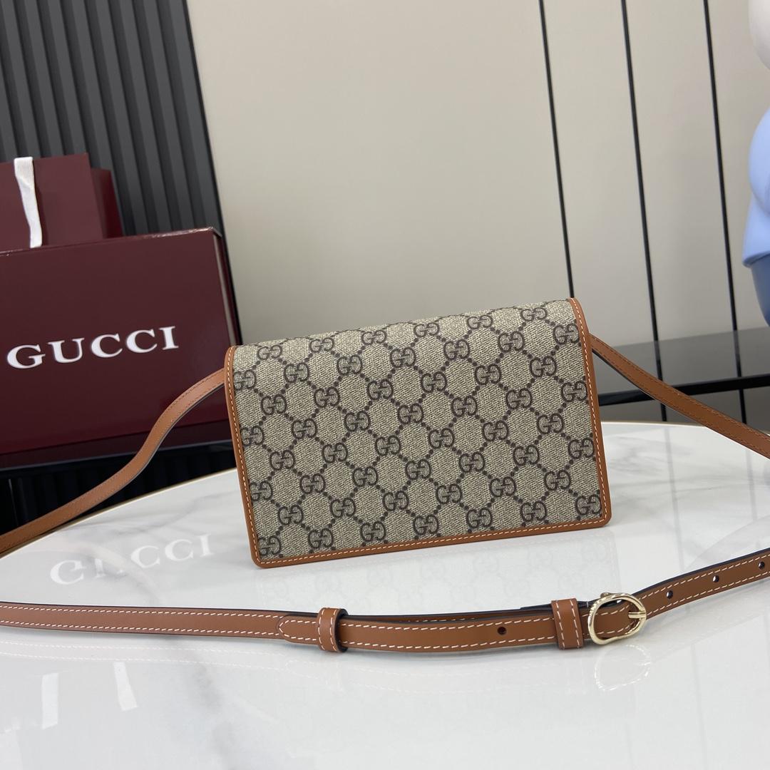 Gucci GG Emblem Super Mini Shoulder Bag - EUR FASHION