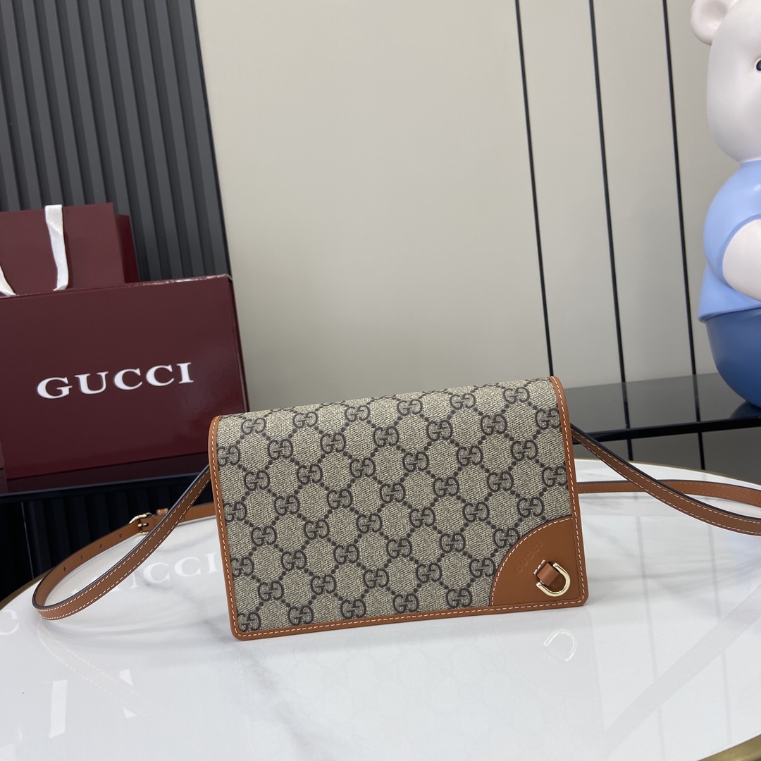 Gucci GG Emblem Super Mini Shoulder Bag - EUR FASHION