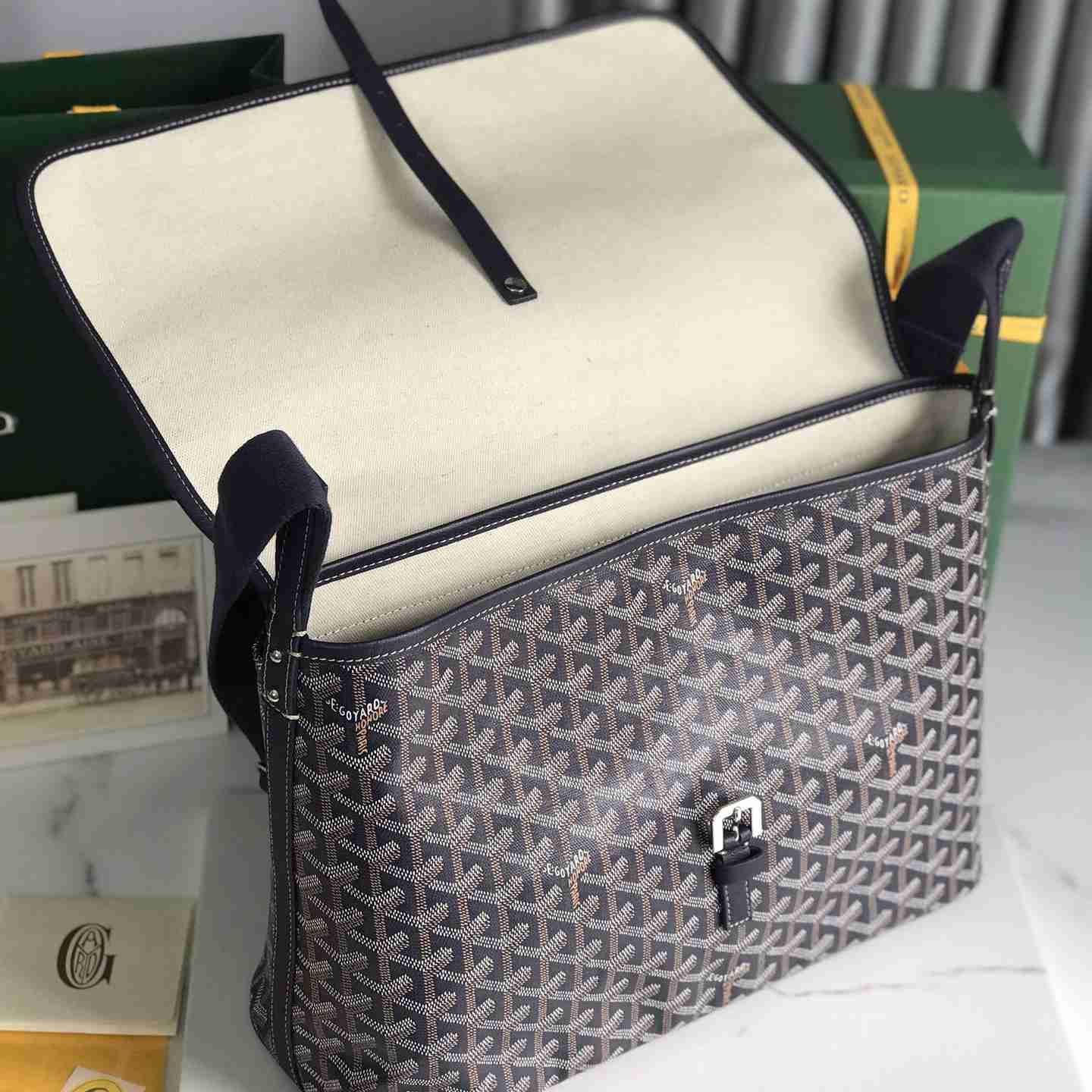 Goyard Capetien Messenger Bag (26×13×39cm) - EUR FASHION