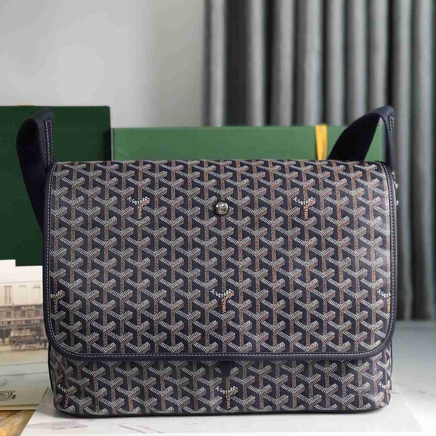 Goyard Capetien Messenger Bag (26×13×39cm) - EUR FASHION