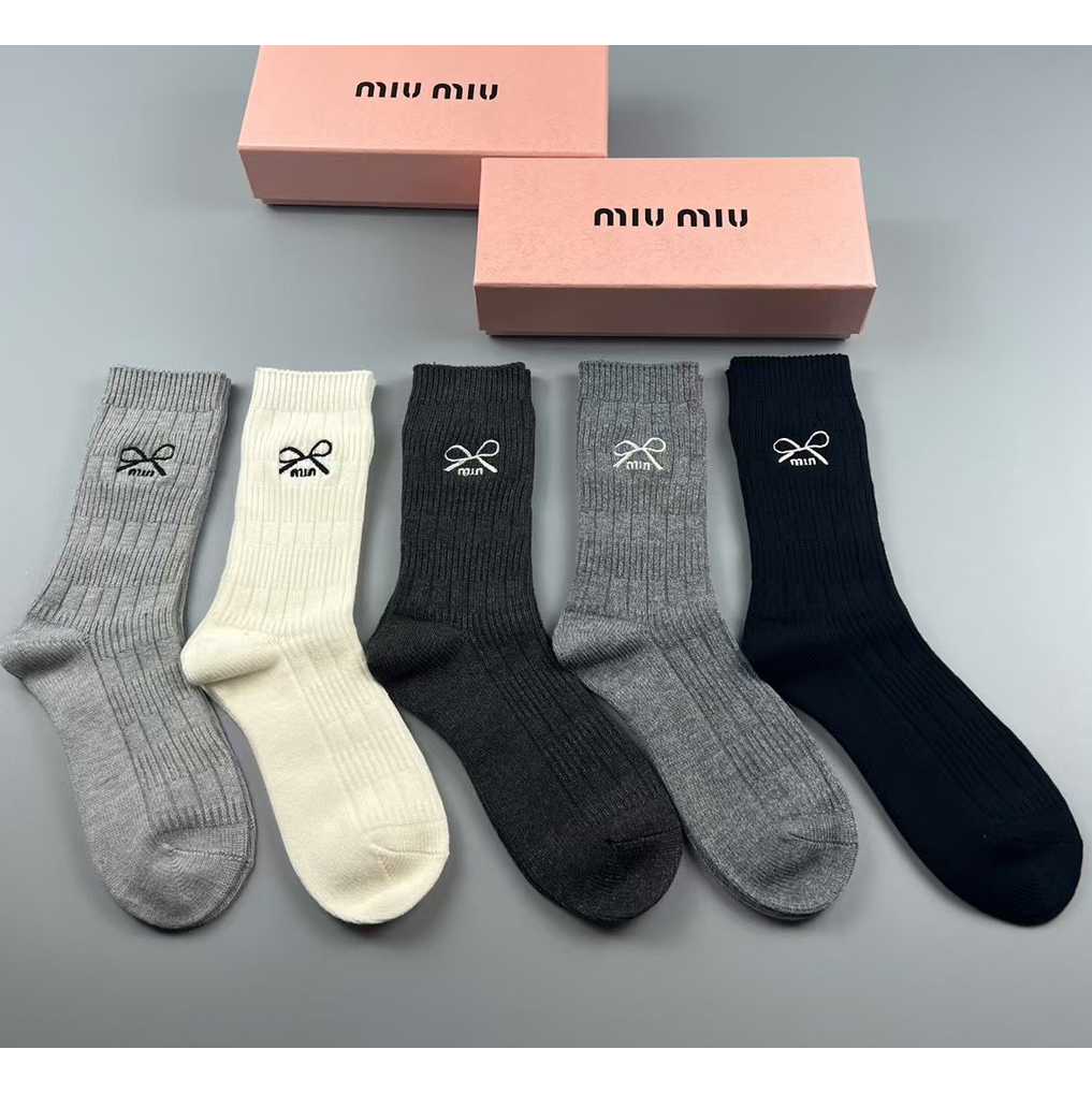 Miu Miu Socks /Box - EUR FASHION