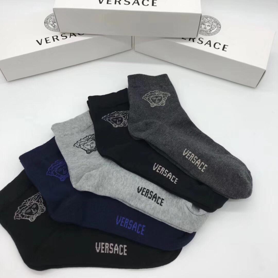 Versace Socks/Box - EUR FASHION