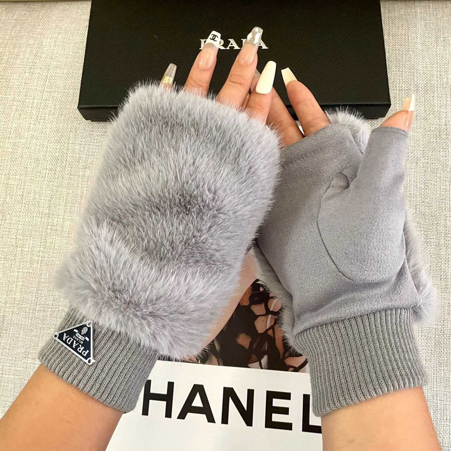 Prada Gloves  - EUR FASHION