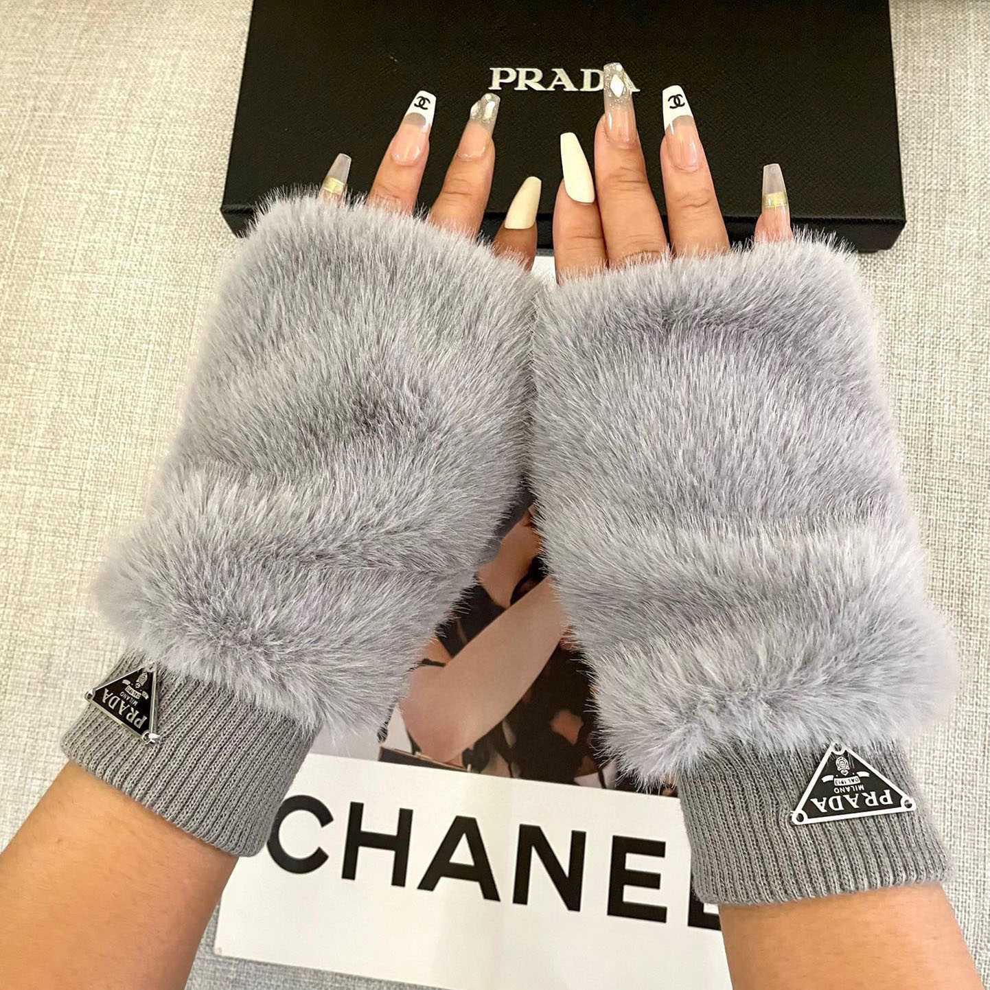 Prada Gloves  - EUR FASHION