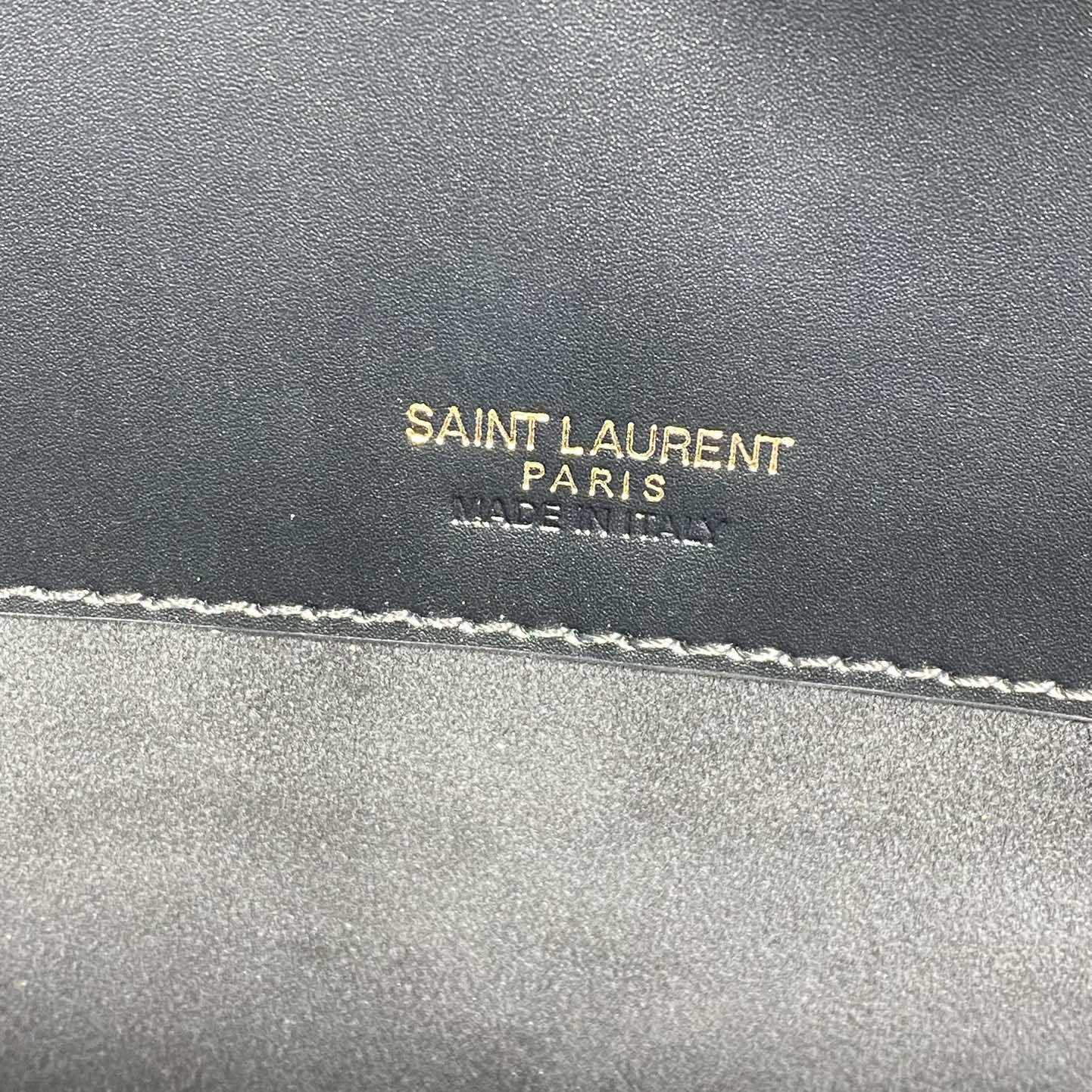 Saint Laurent Le 37 In Shiny Leather - EUR FASHION