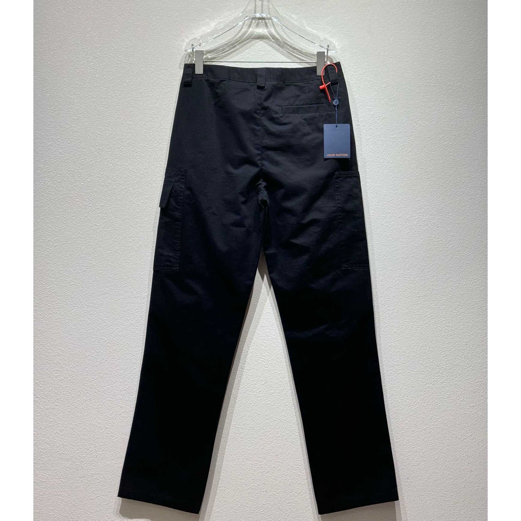 Louis Vuitton Signature Cotton Cargo Pants  1AFJ90 - EUR FASHION