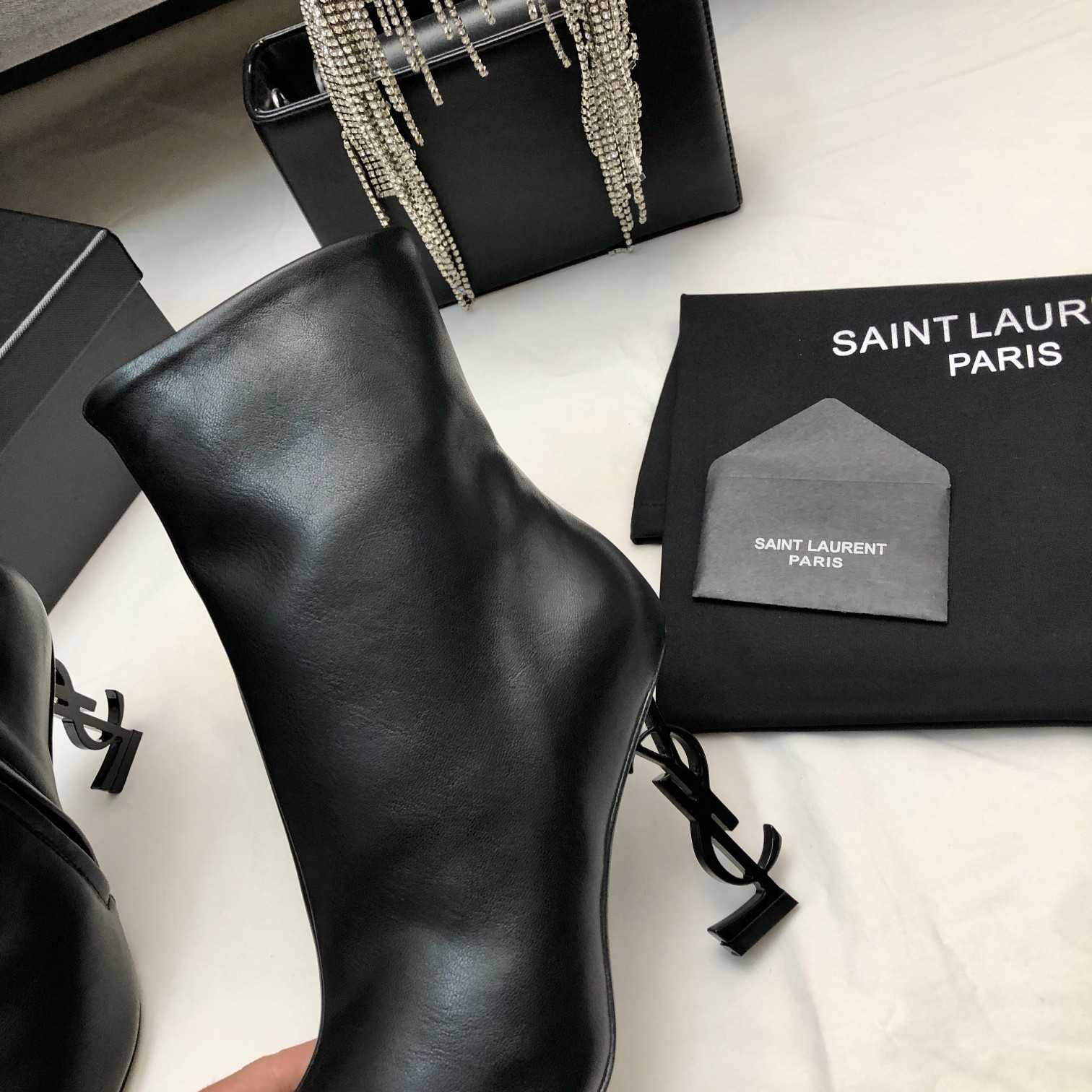 Saint Laurent Ankle Boots - EUR FASHION