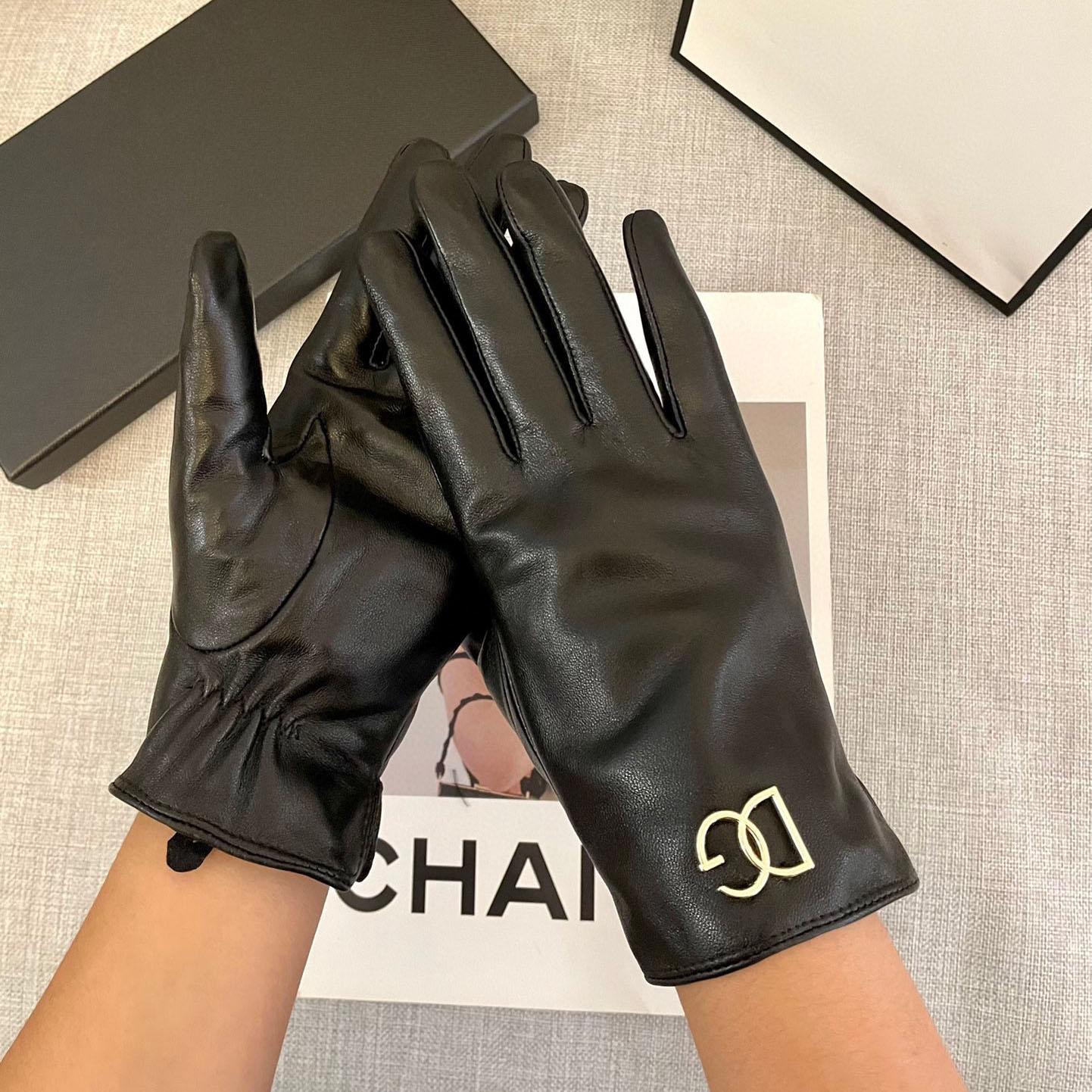 Dolce & Gabbana Gloves  - EUR FASHION