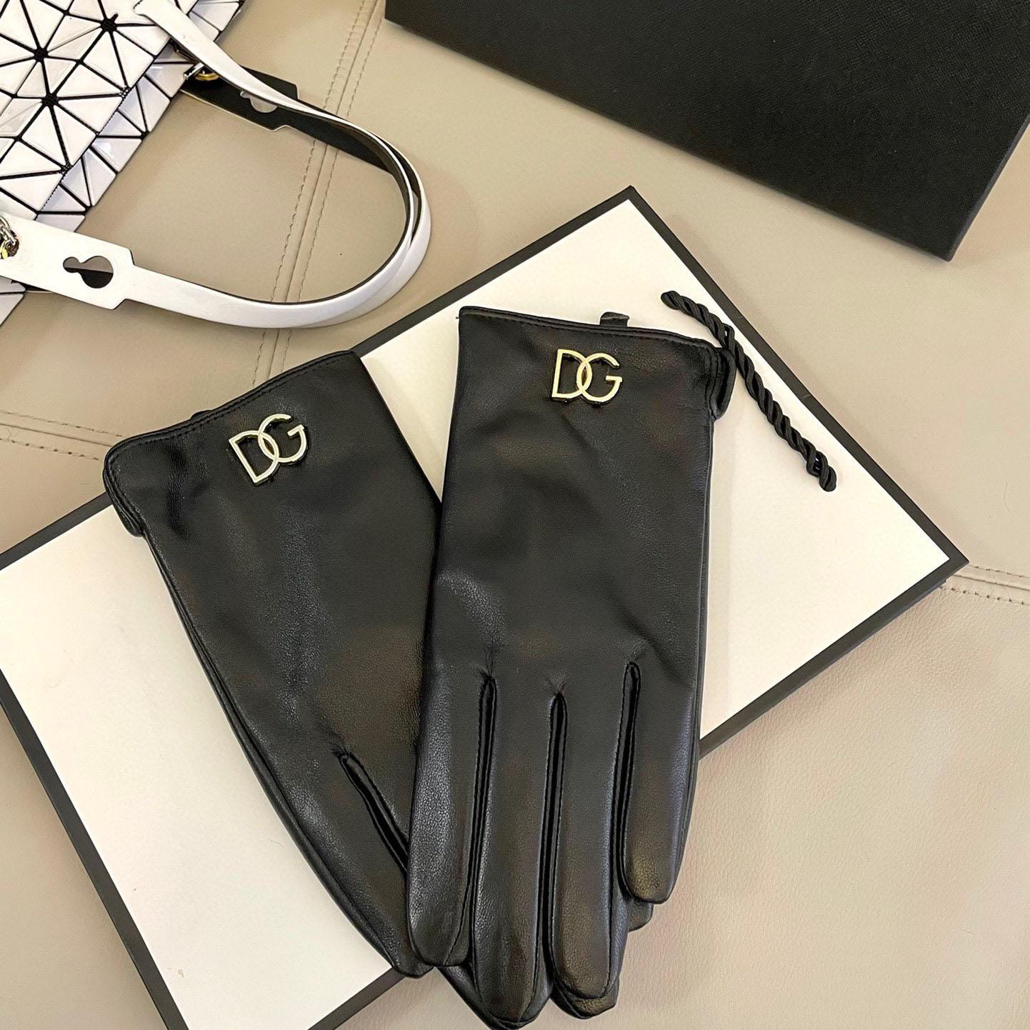 Dolce & Gabbana Gloves  - EUR FASHION