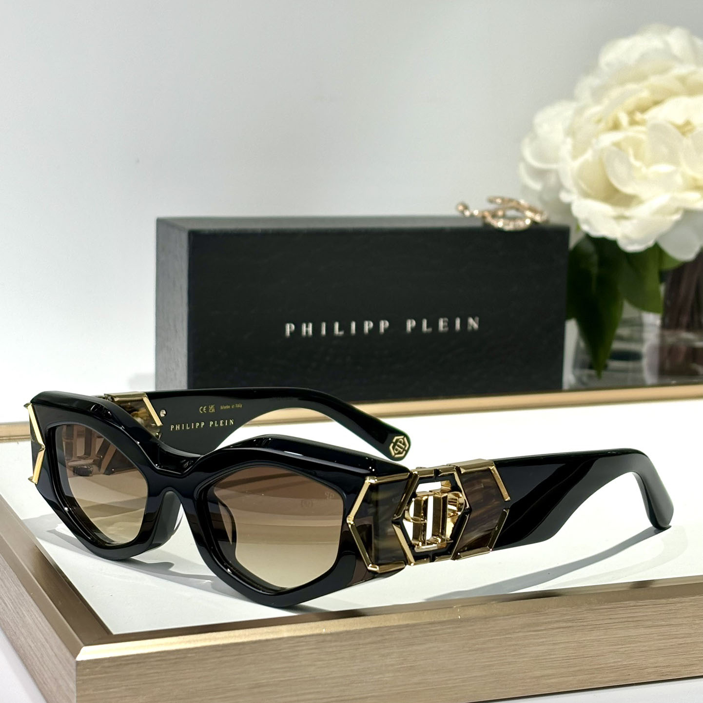 Philipp Plein Plein Hera Cat-eye Sunglasses   SPP136 - EUR FASHION