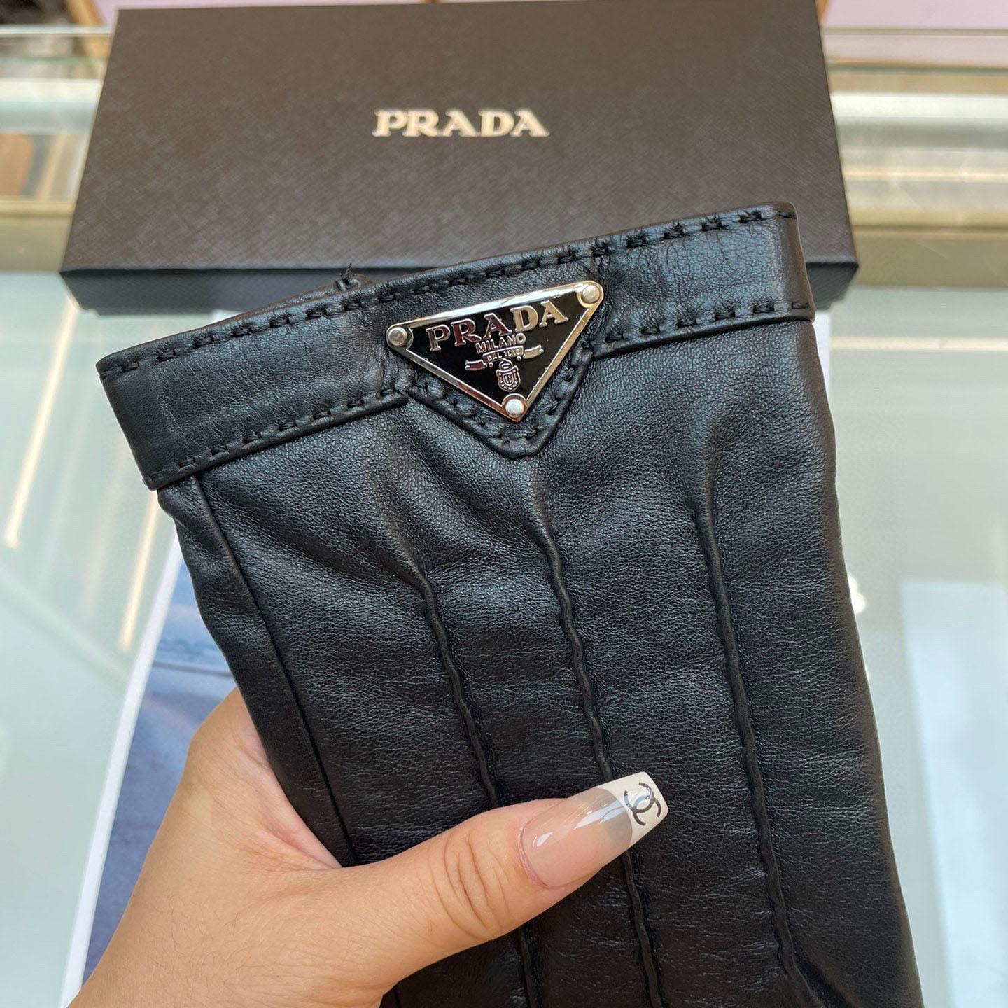 Prada Gloves  - EUR FASHION