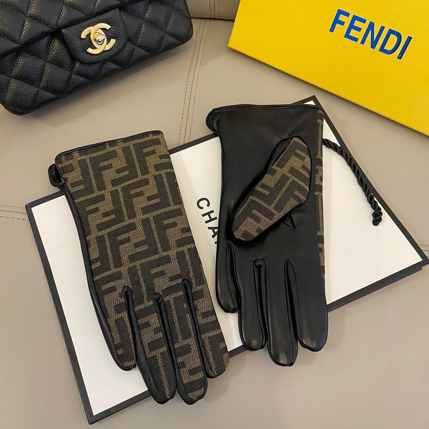 Fendi Gloves - EUR FASHION