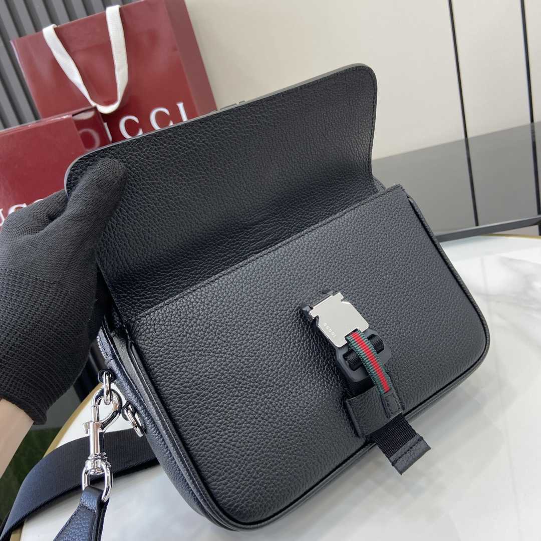 Gucci Small Crossbody Bag With Web - EUR FASHION