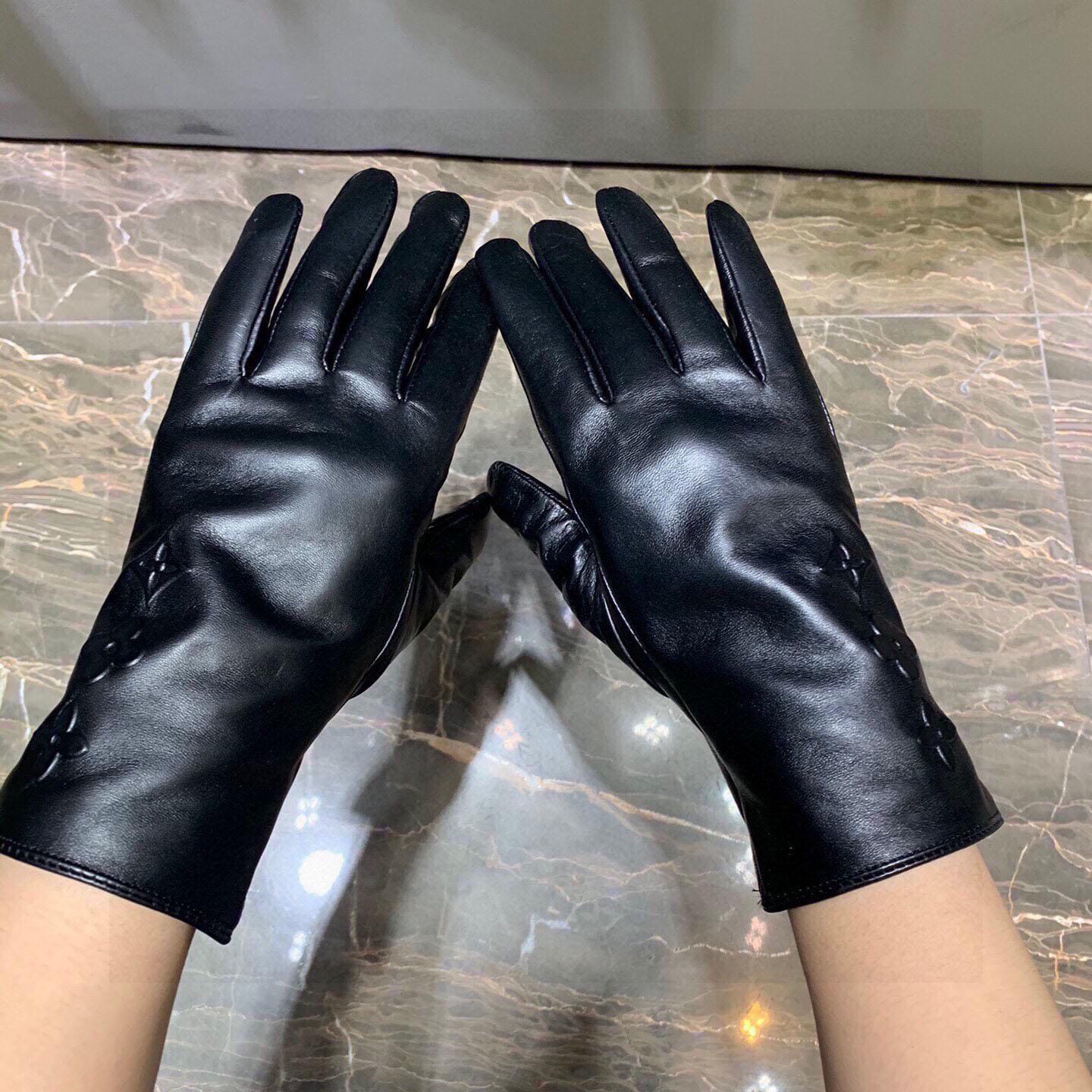 Louis Vuitton Gloves  - EUR FASHION