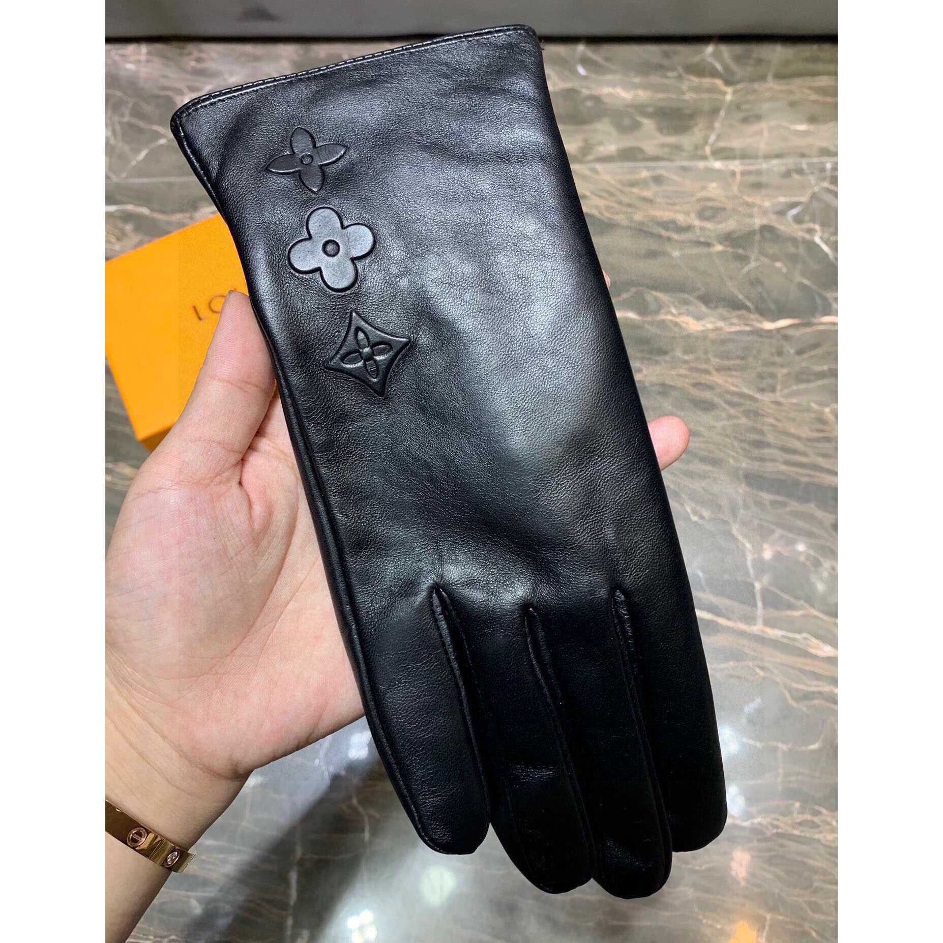 Louis Vuitton Gloves  - EUR FASHION