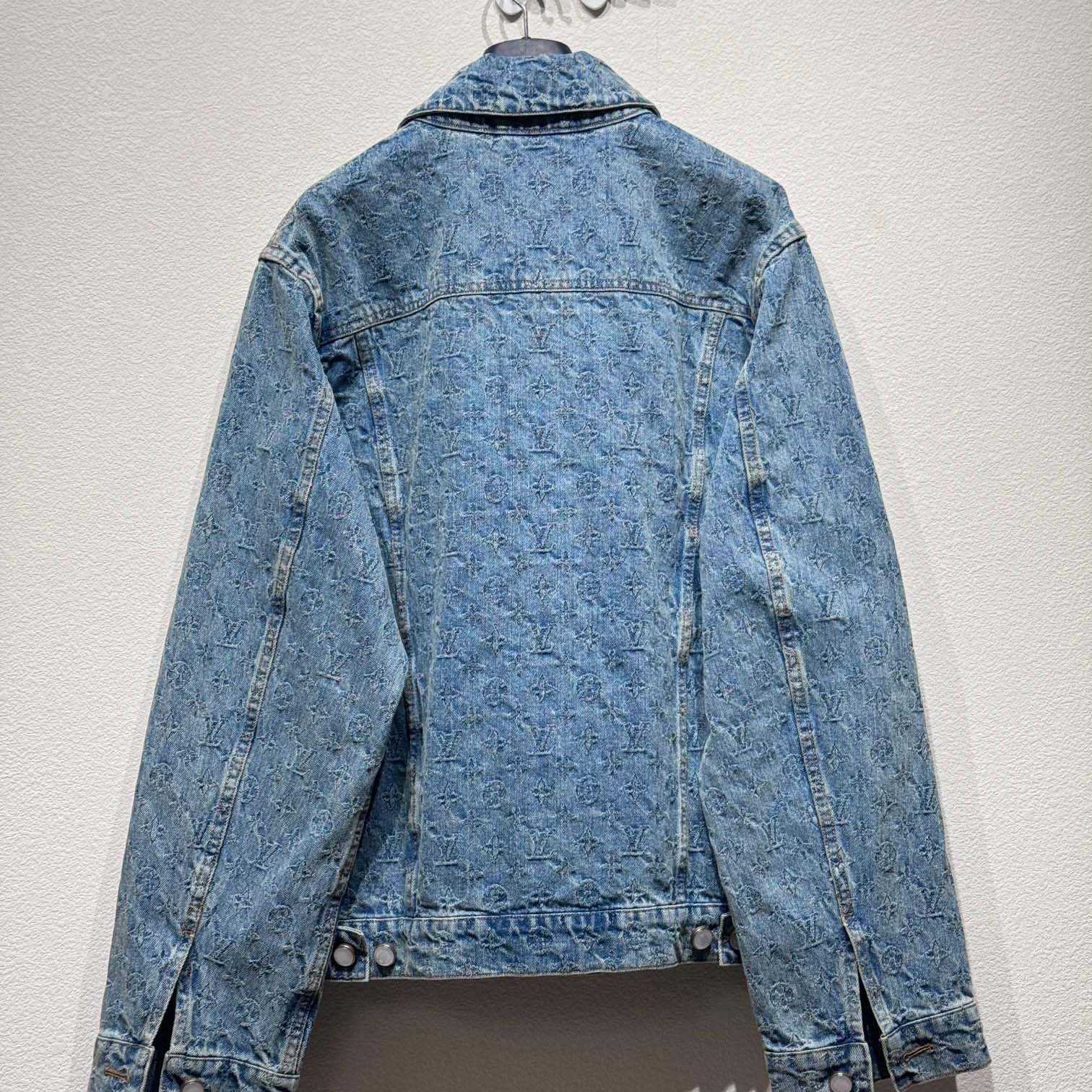 Louis Vuitton Monogram Jacquard Denim Jacket  1AGHUL - EUR FASHION