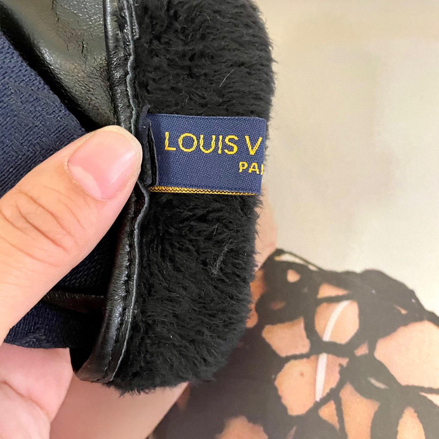 Louis Vuitton Gloves  - EUR FASHION