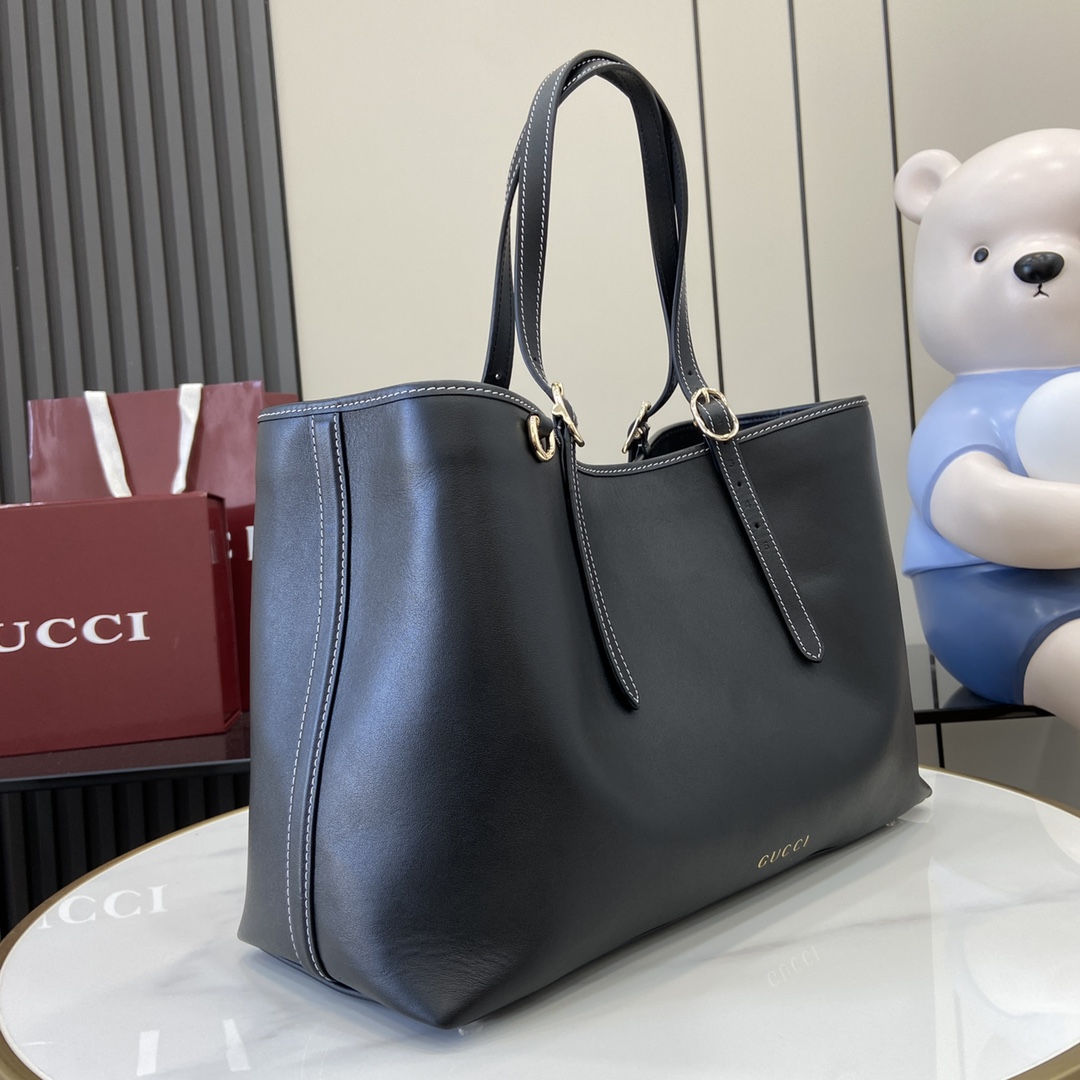 Gucci GG Emblem Medium Tote Bag - EUR FASHION