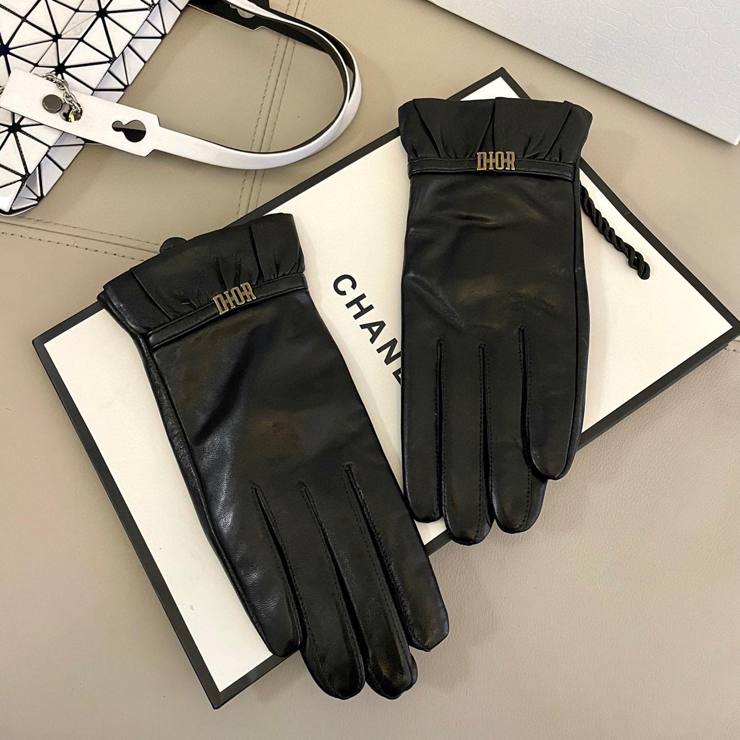 Dior Gloves  - EUR FASHION