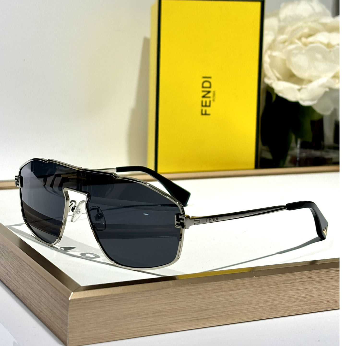 Fendi Sky Sunglasses   FE40129U - EUR FASHION