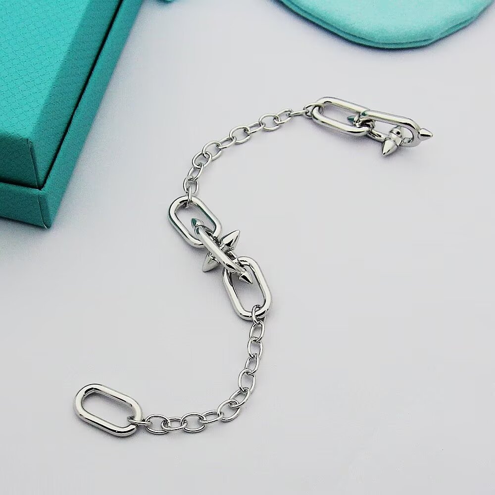 Tiffany & Co. Tiffany Titan by Pharrell Williams Medium Link Station Bracelet  - EUR FASHION