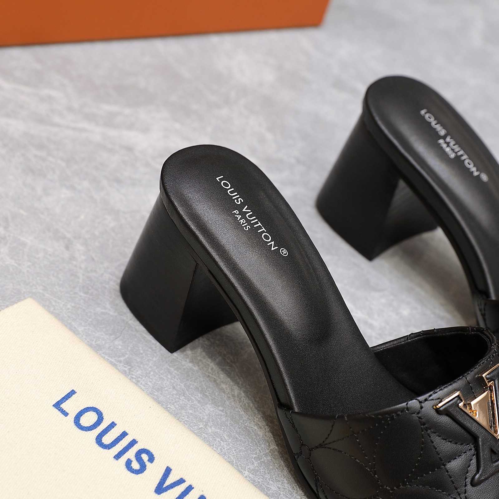 Louis Vuitton LV Capri Mule    - EUR FASHION