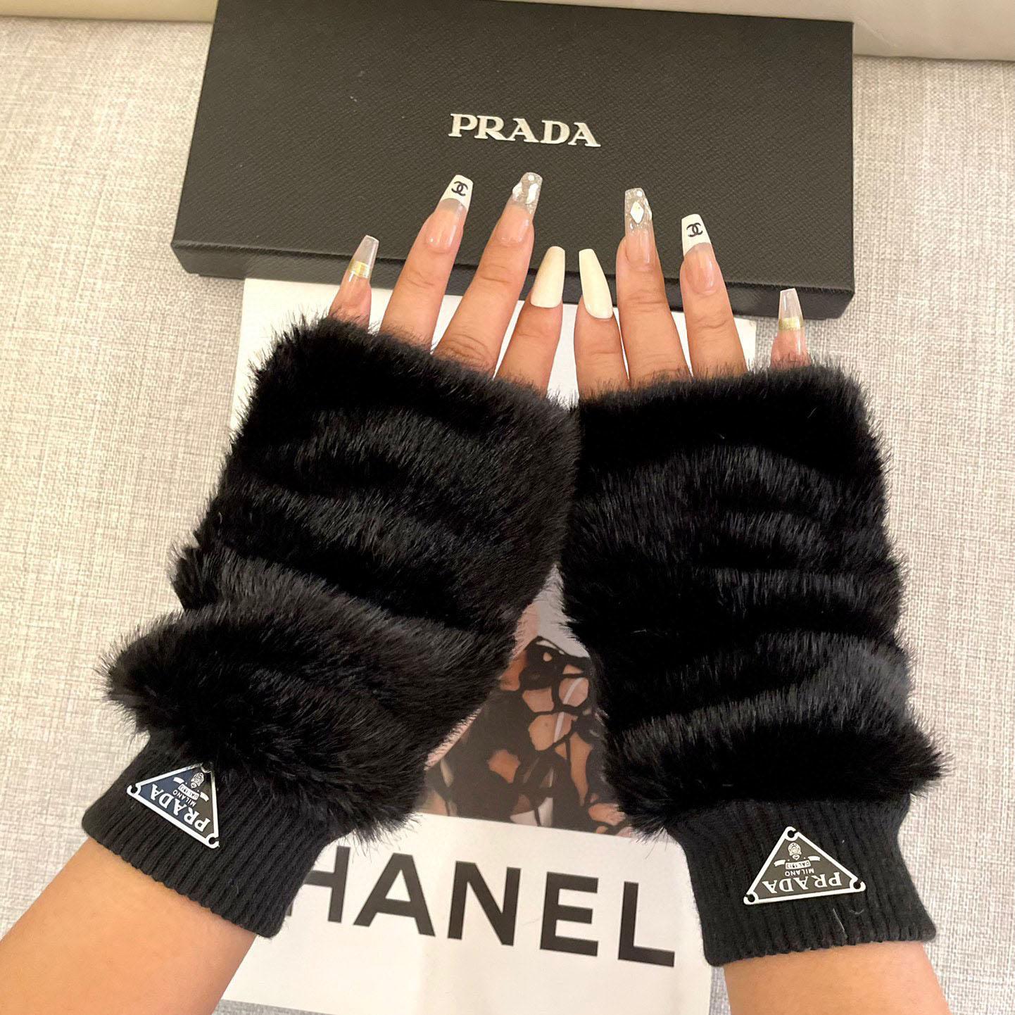 Prada Gloves  - EUR FASHION