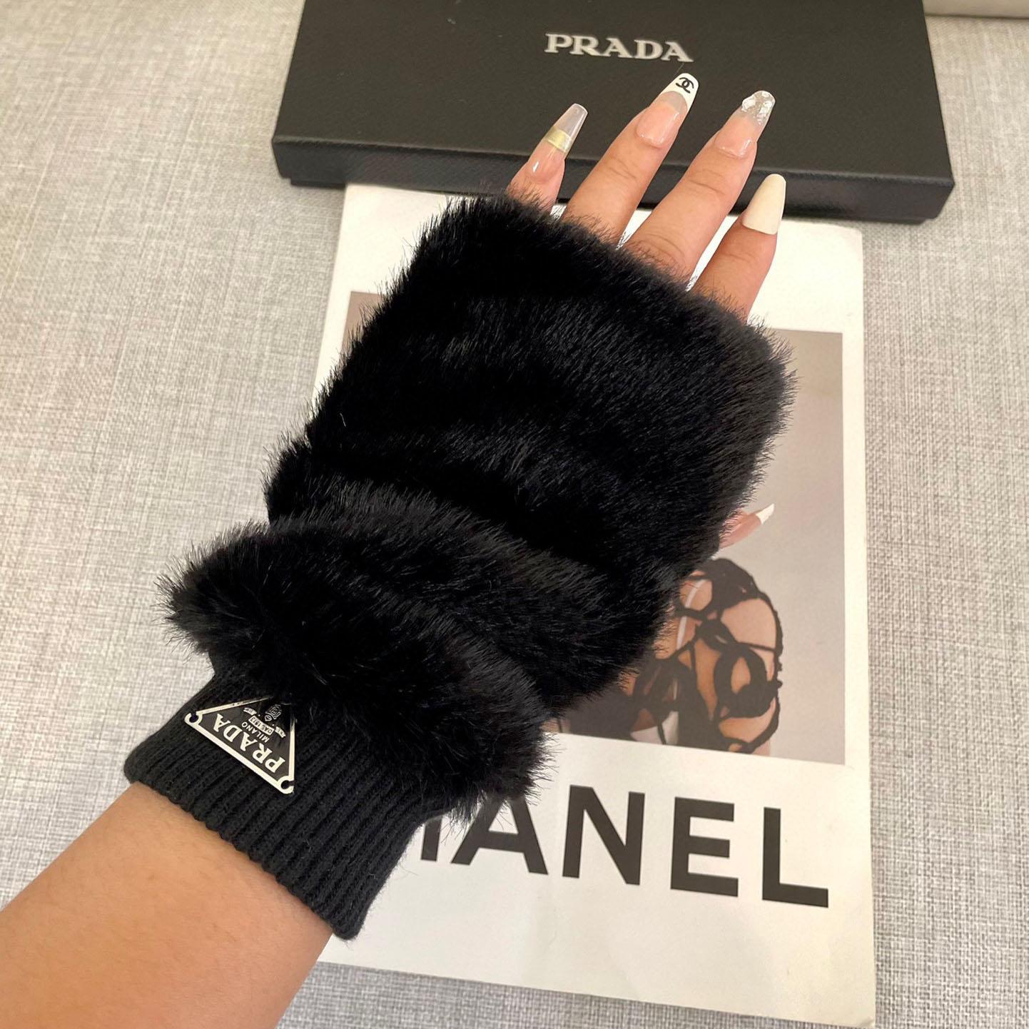 Prada Gloves  - EUR FASHION