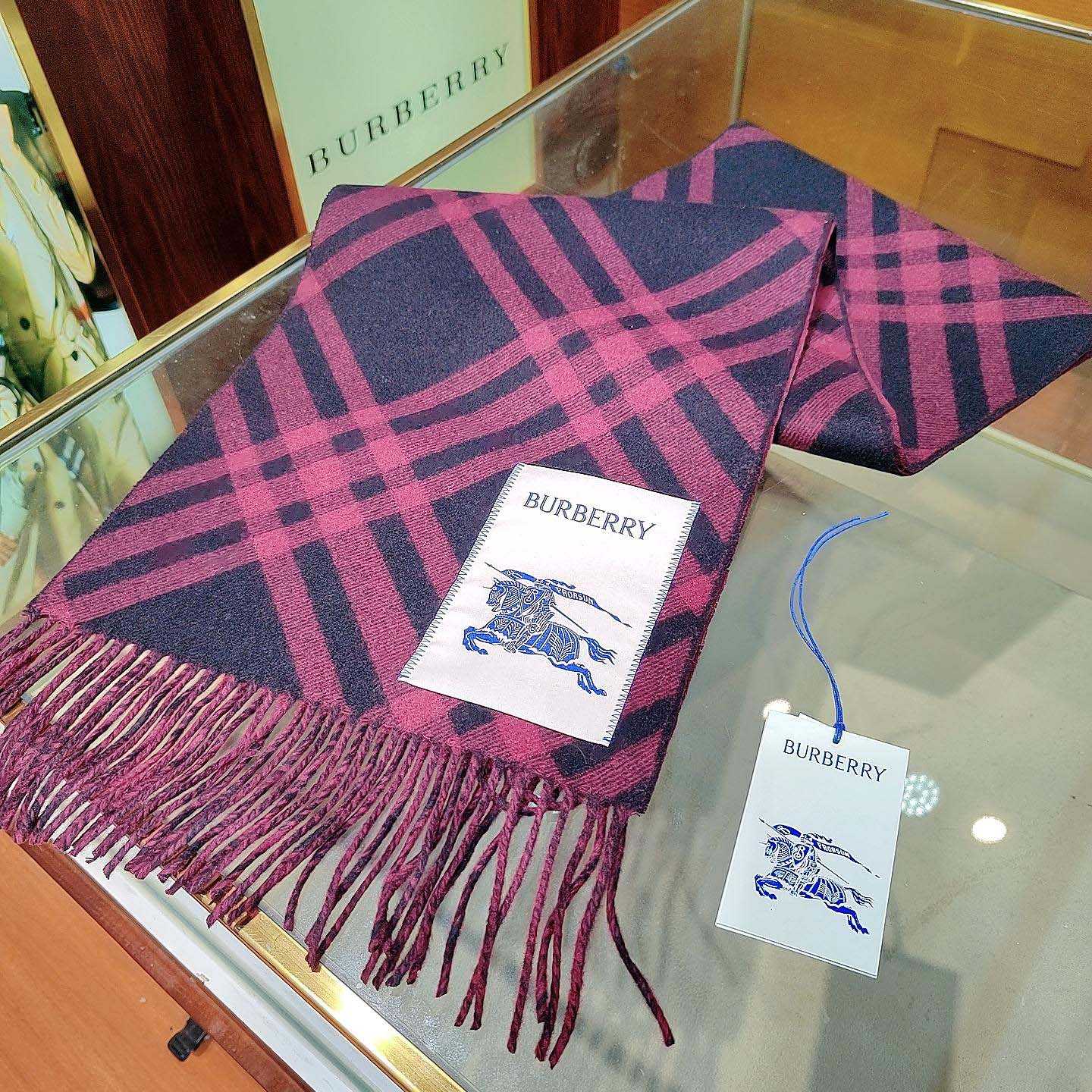 Burberry Check Cashmere Scarf - EUR FASHION