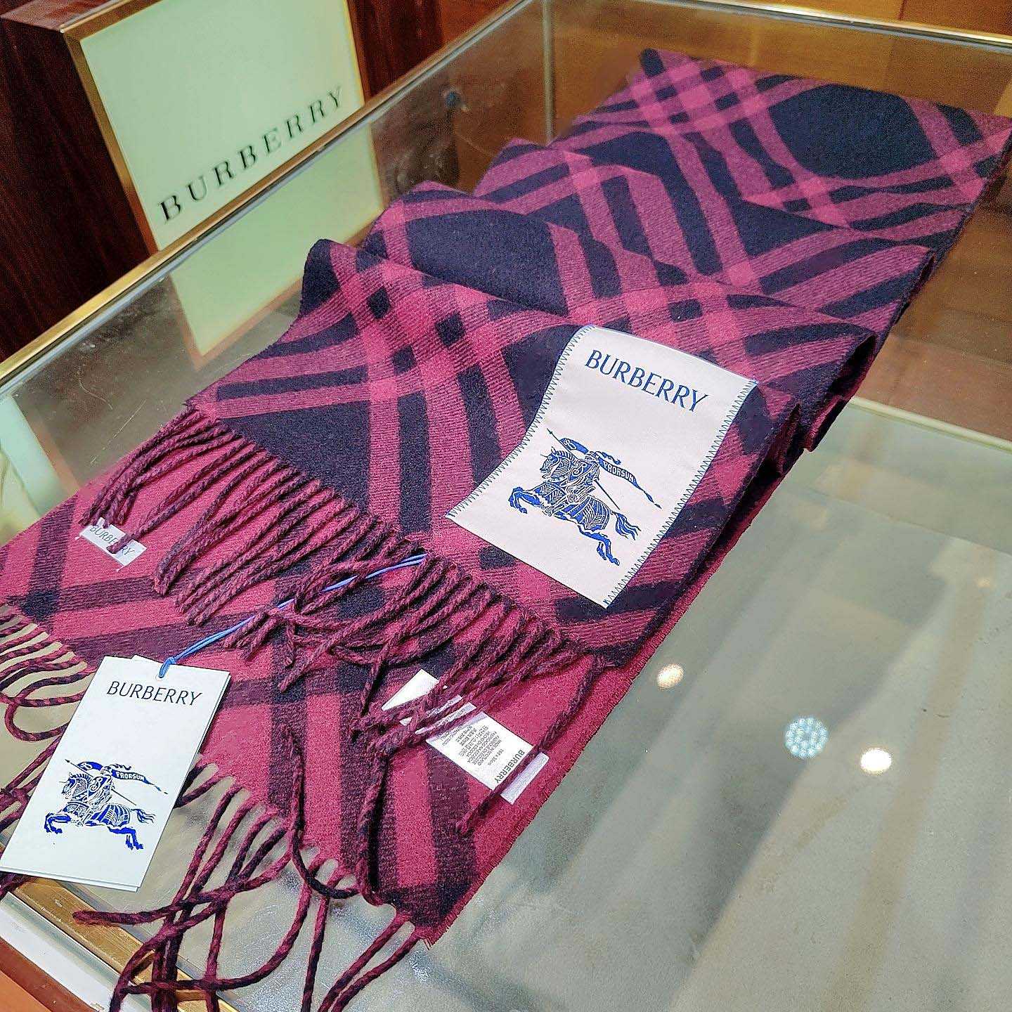 Burberry Check Cashmere Scarf - EUR FASHION