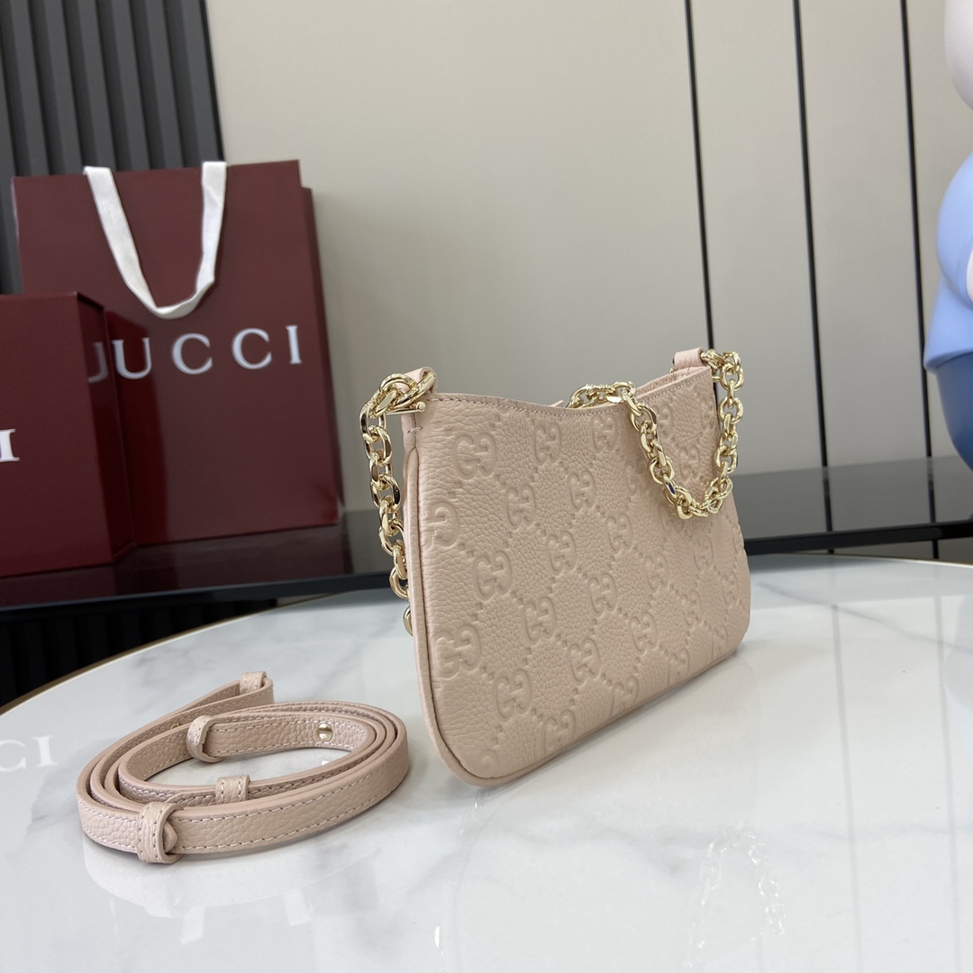 Gucci GG Emblem Super Mini Bag - EUR FASHION