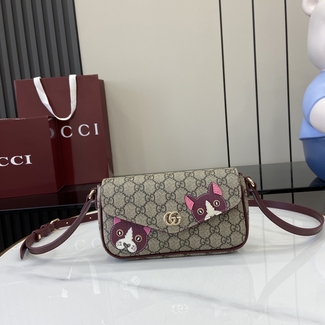 Gucci GG Mini Shoulder Bag With Cat Detail - EUR FASHION