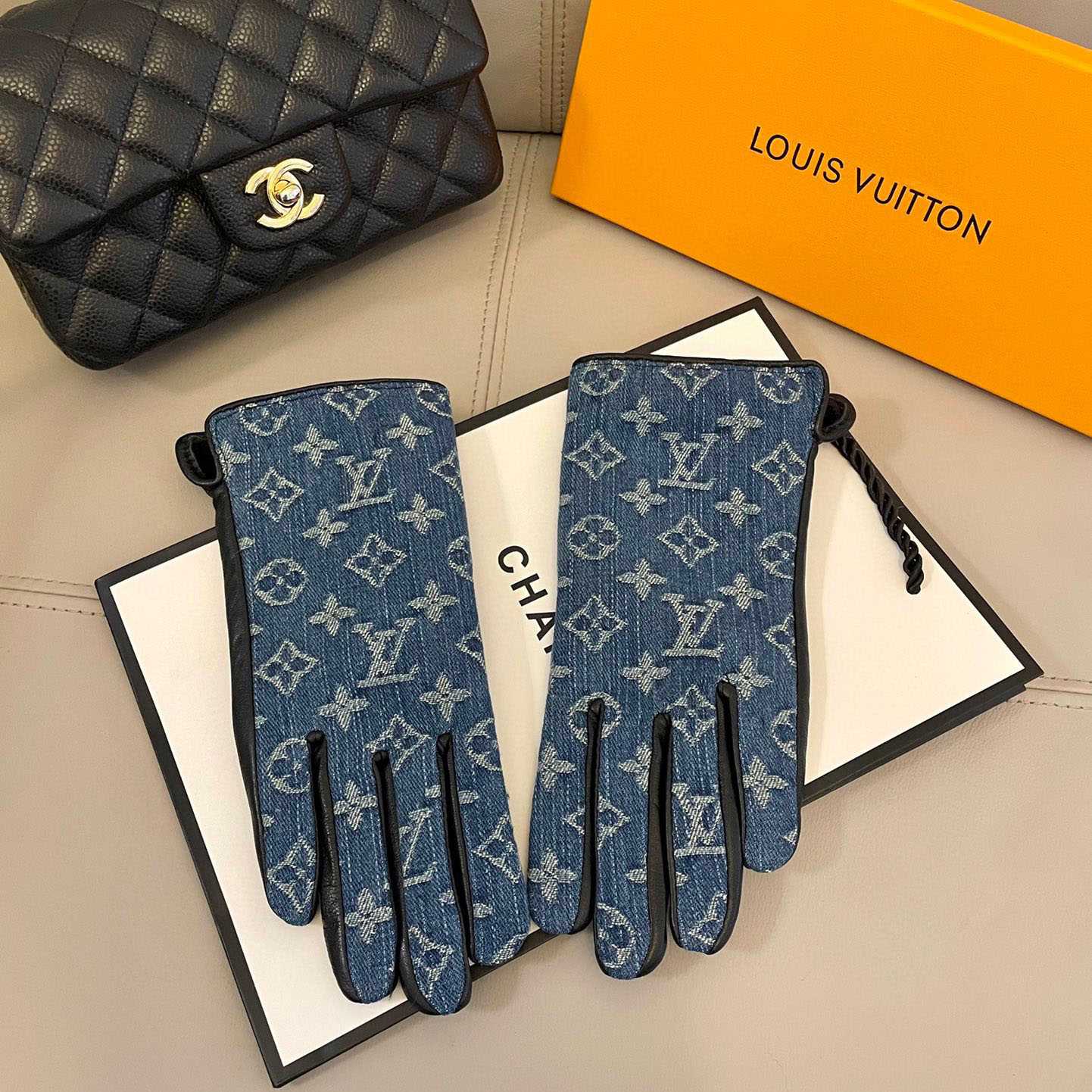 Louis Vuitton Gloves  - EUR FASHION