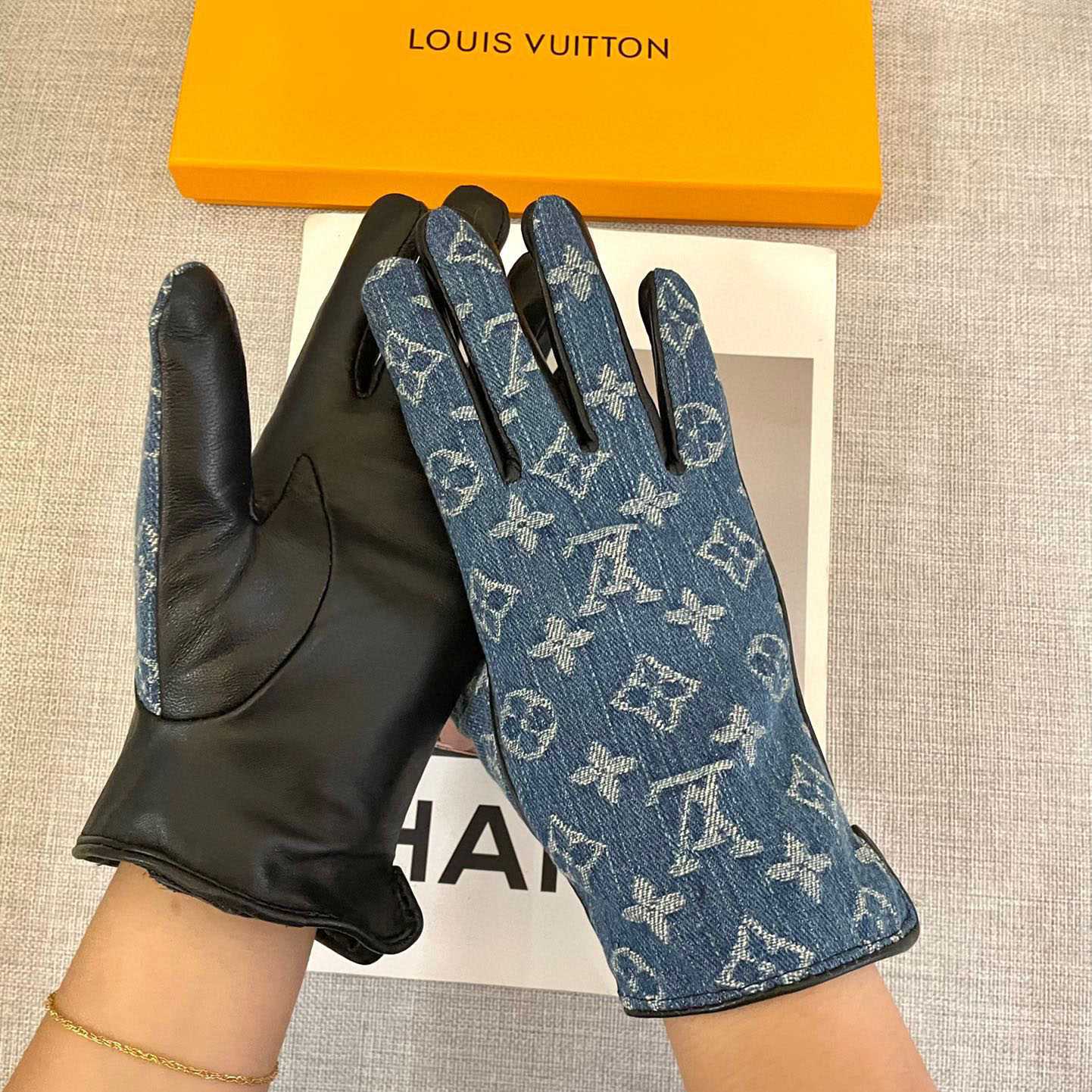 Louis Vuitton Gloves  - EUR FASHION