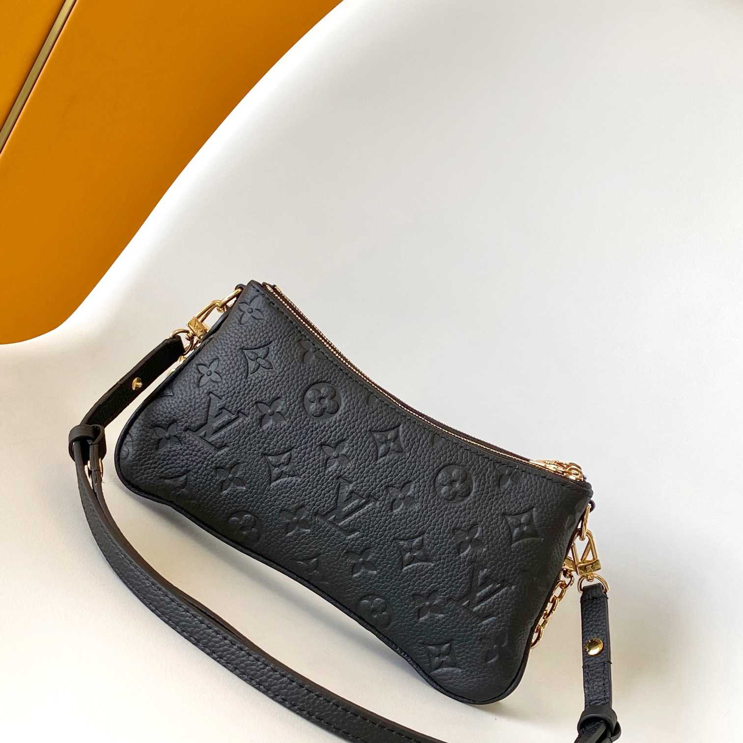 Louis Vuitton Liv Pochette  M83301 - EUR FASHION