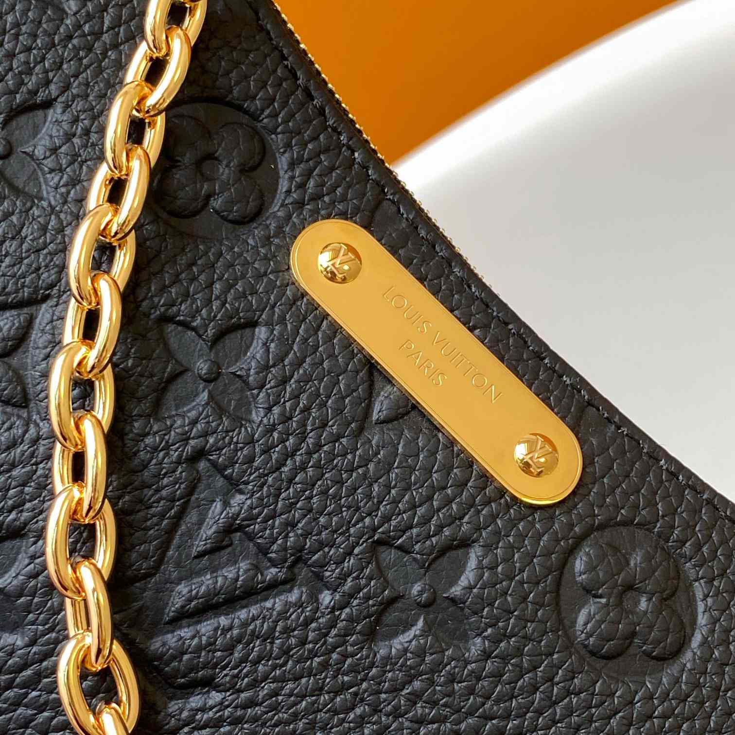 Louis Vuitton Liv Pochette  M83301 - EUR FASHION