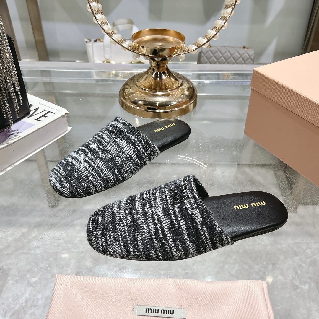 Miu Miu Wool slippers - EUR FASHION